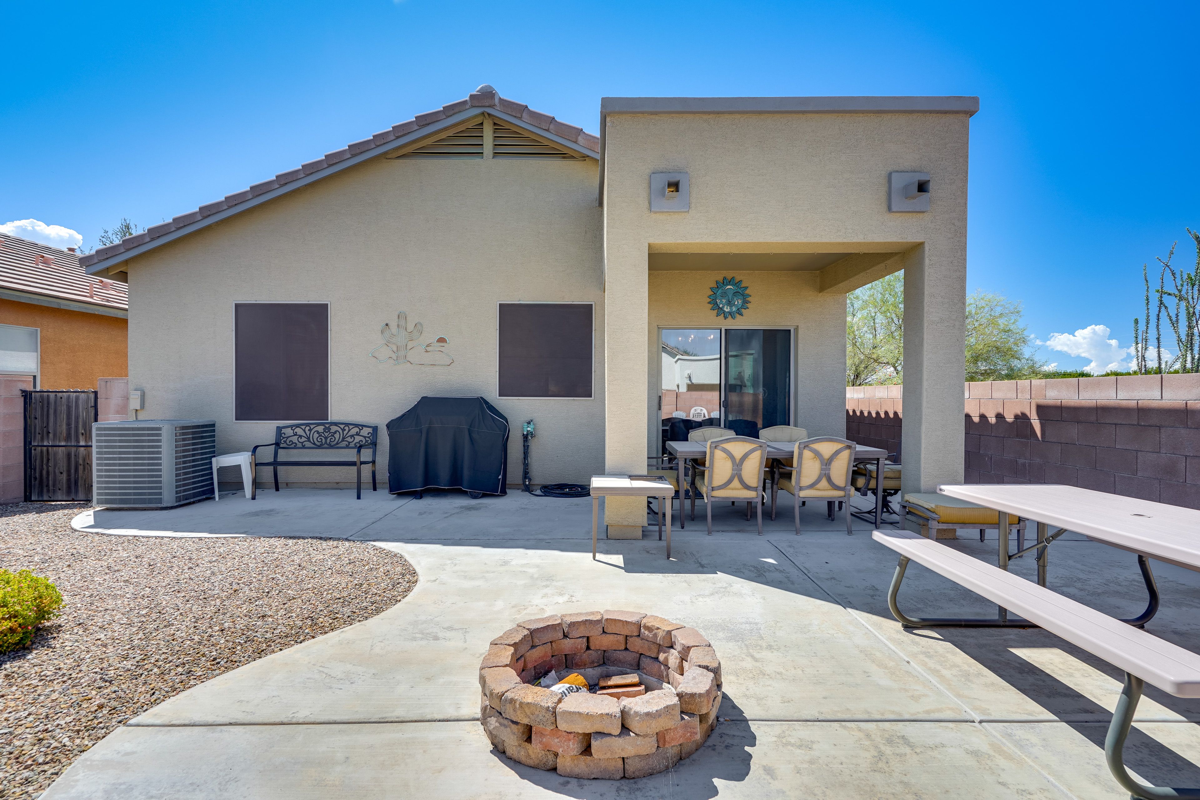 Patio | Outdoor Dining Area