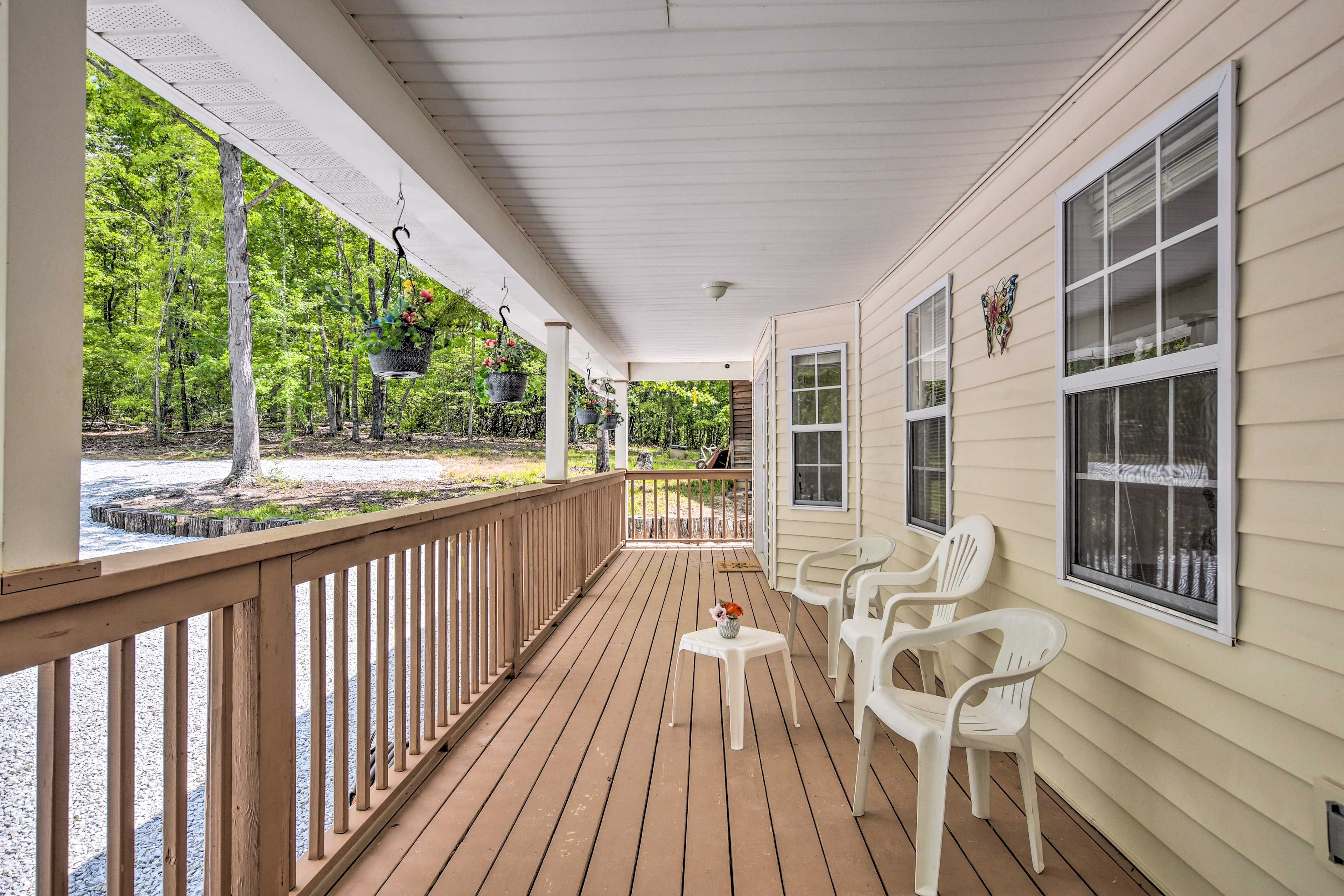 Exterior | Furnished Front Porch
