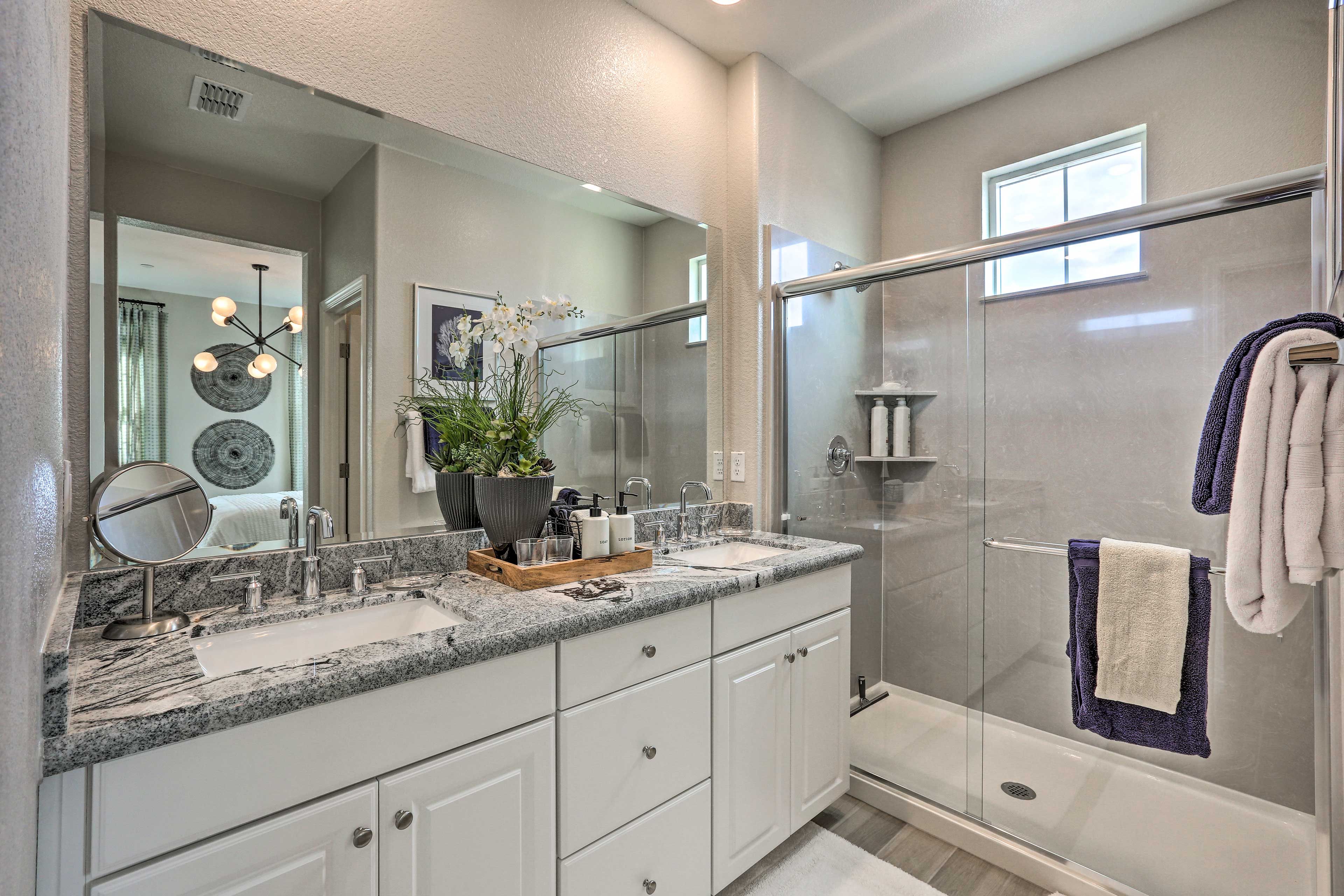 En-Suite Bathroom | Linens & Towels Provided