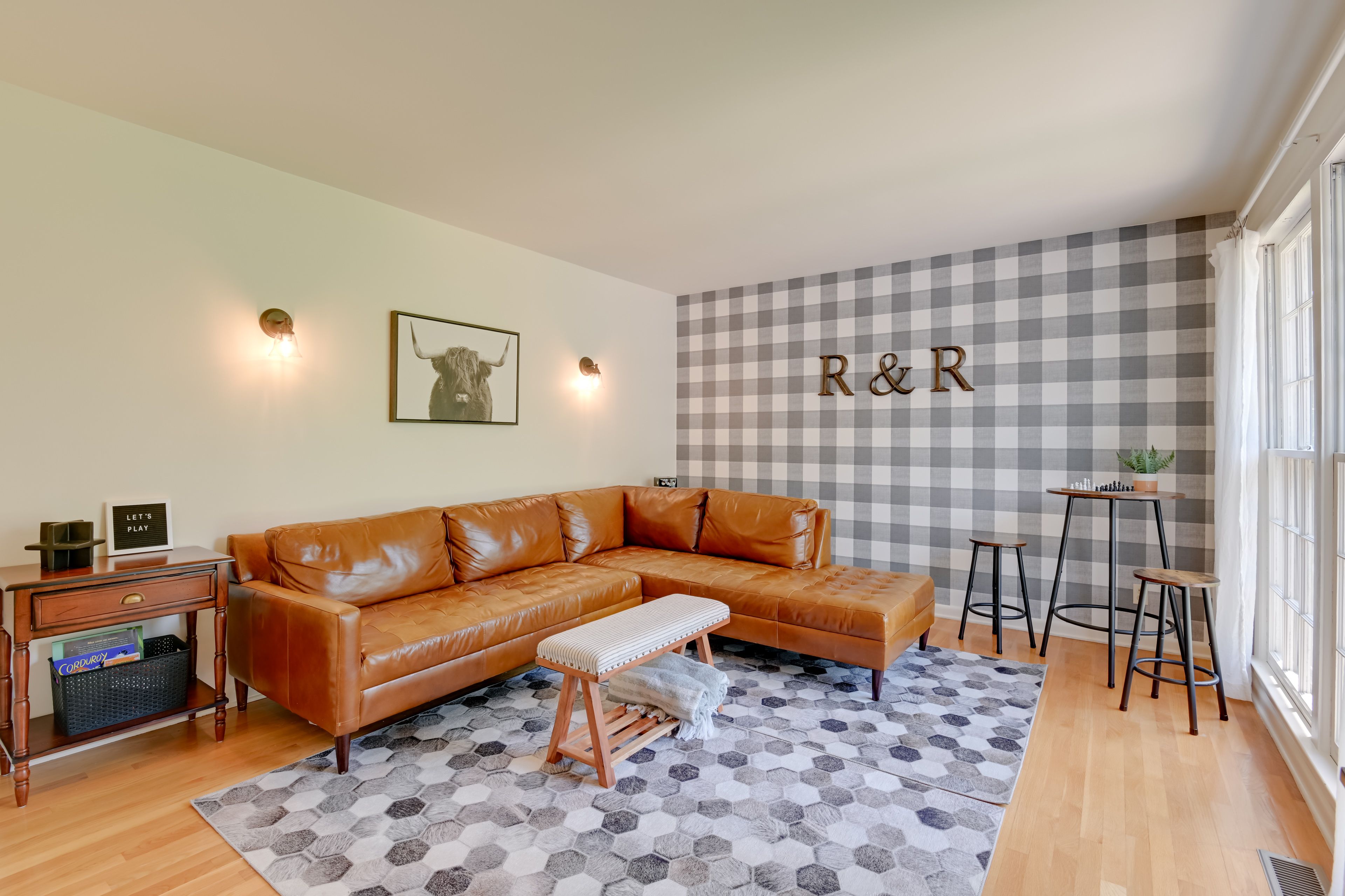 Lounge Room | 1st Floor | 2-Story Home | 'R&R'