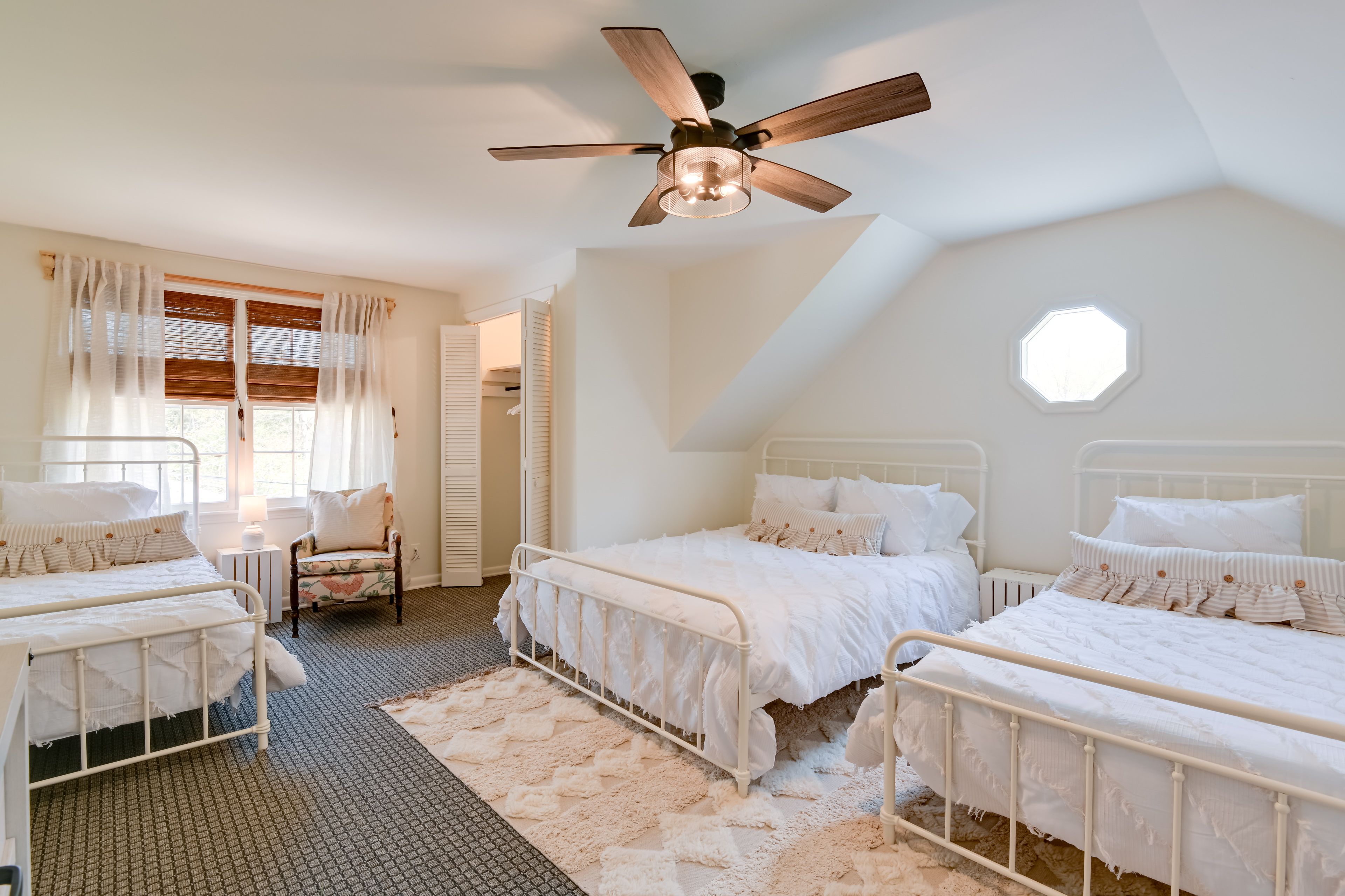 Bedroom 4 | Queen Bed | 2 Twin Beds | 2nd Floor