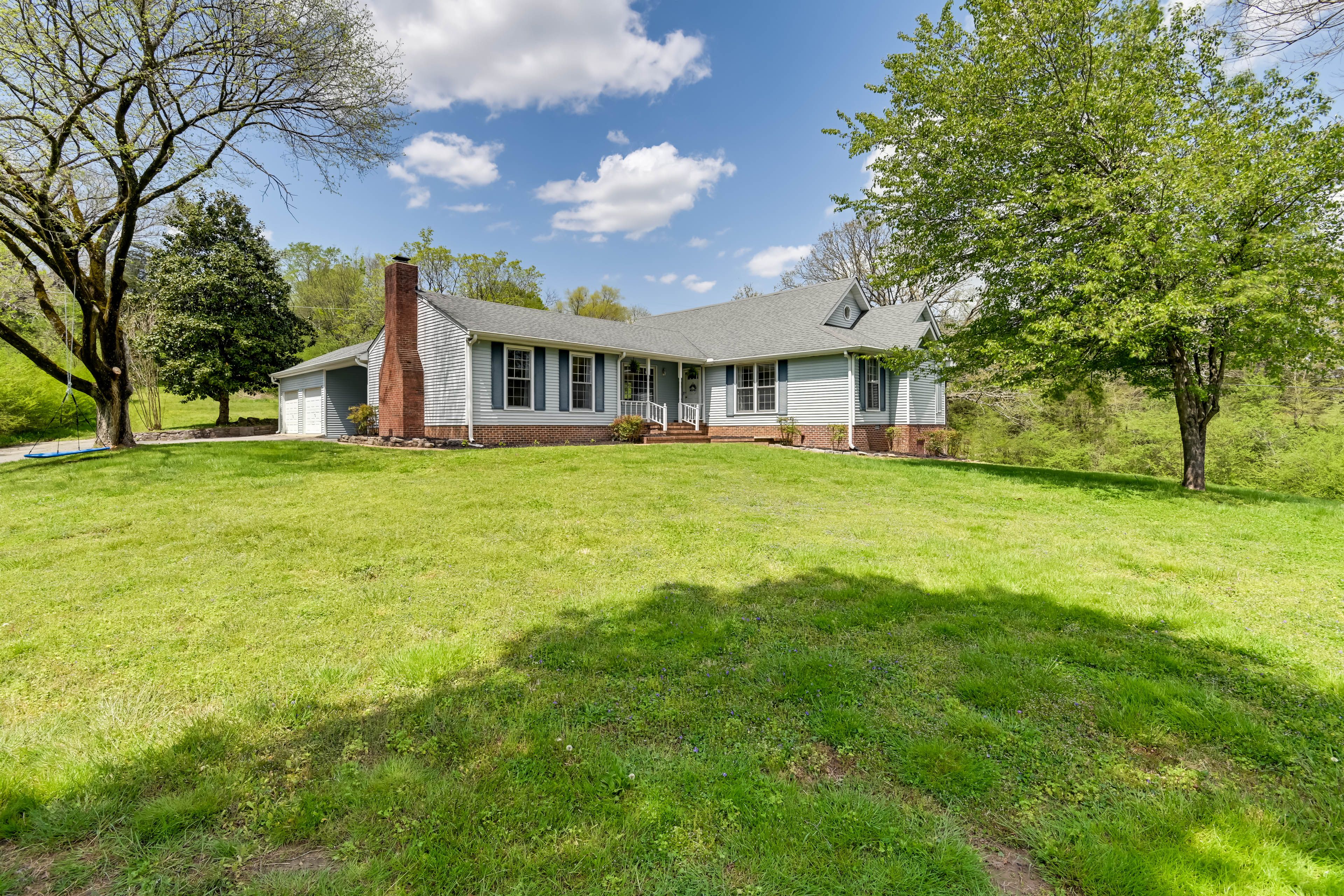 Parking | Driveway (3 Vehicles)