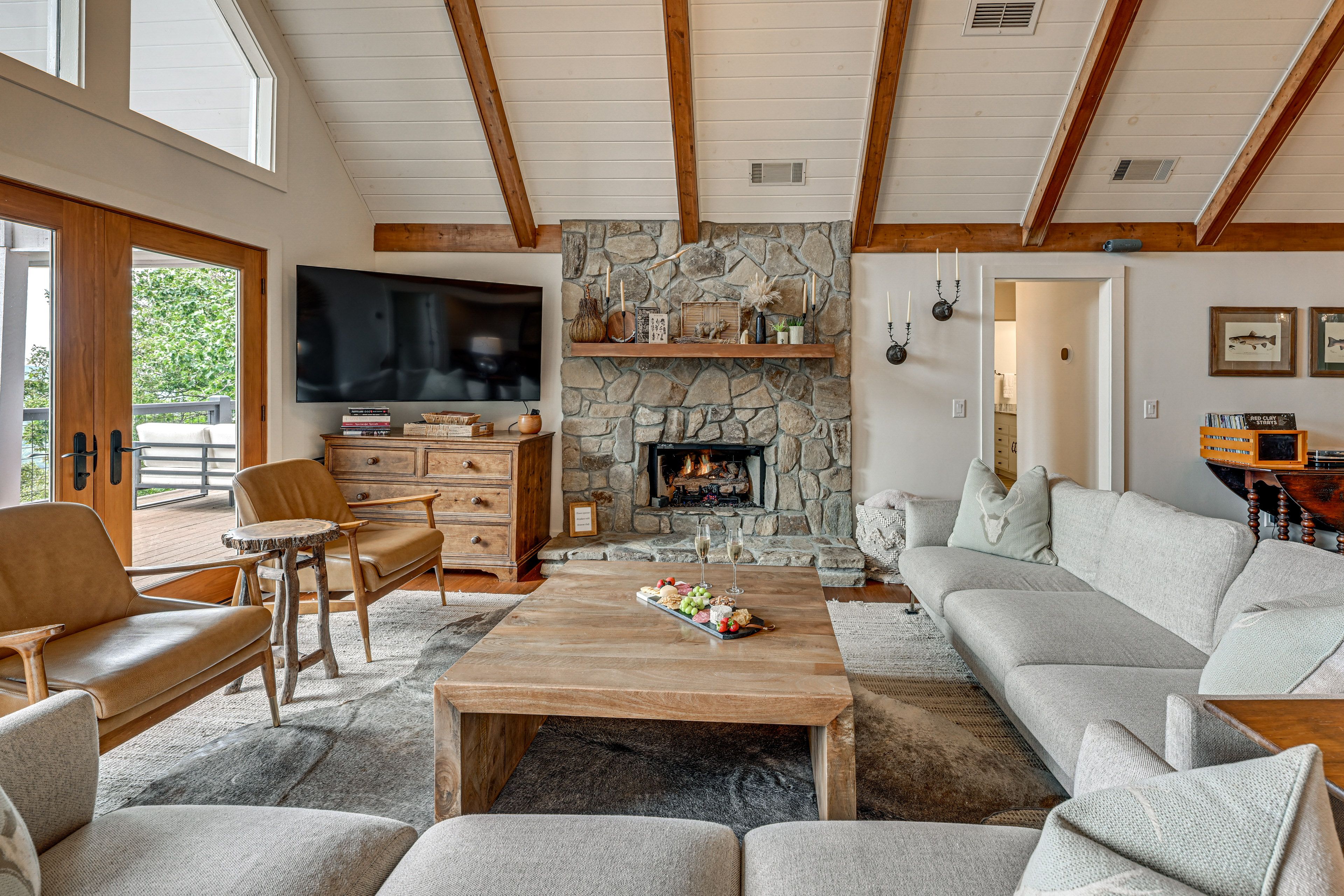 Living Room | Stone Fireplace | 75" TV