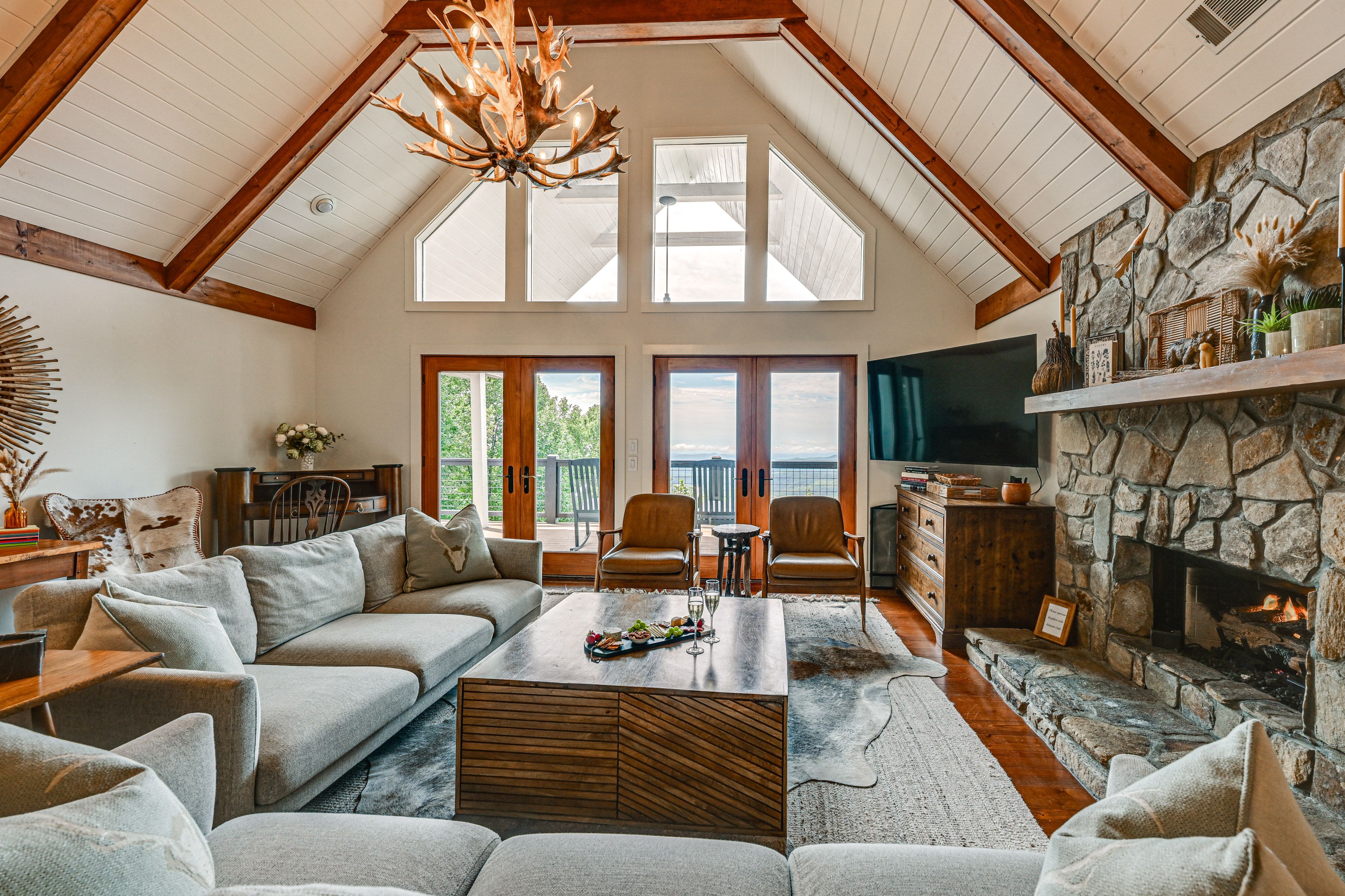 Highlands Vacation Rental | 6BR | 5BA | 4,200 Sq Ft | Access Only By Stairs