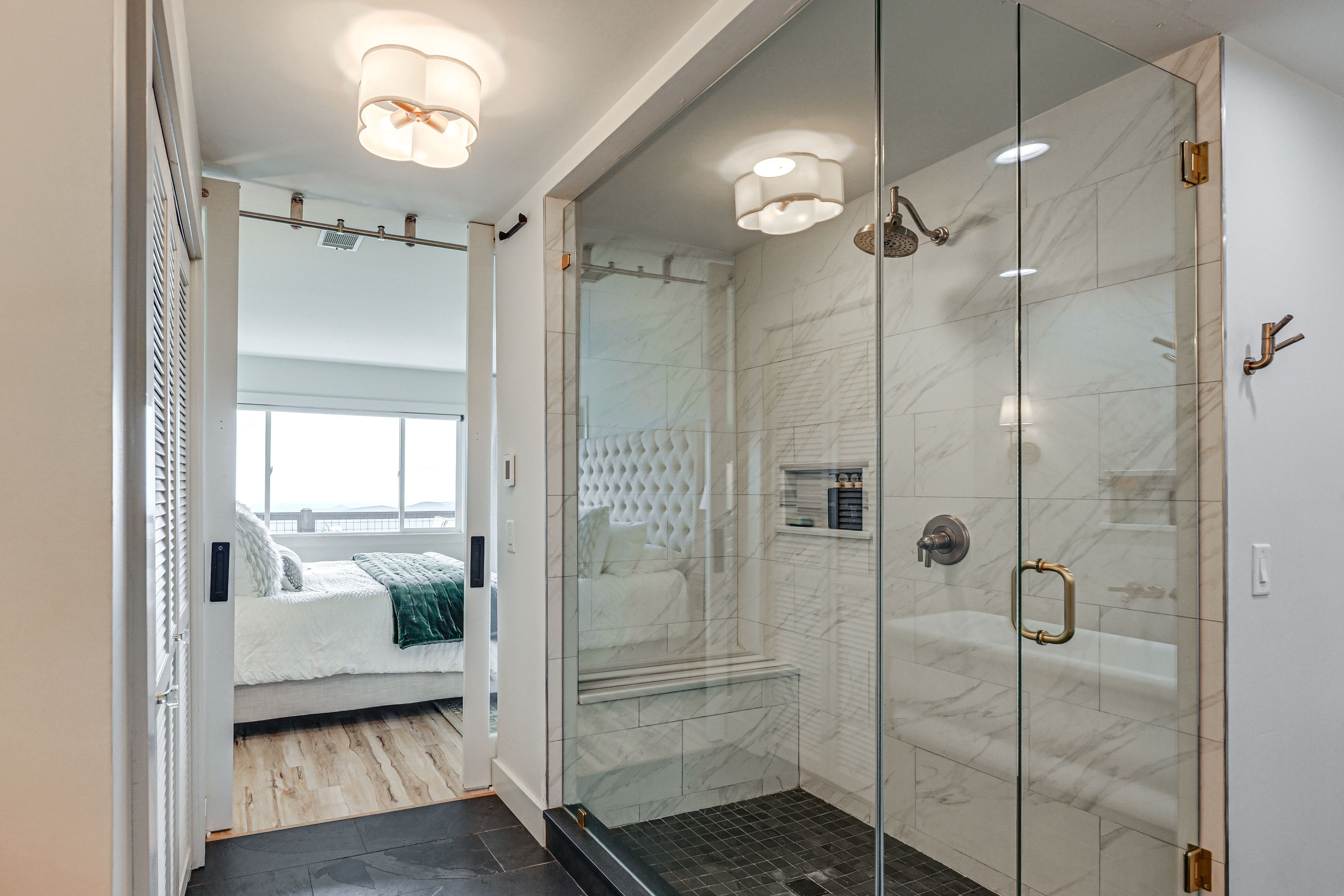 En-Suite Bathroom | Towels Provided | Complimentary Toiletries