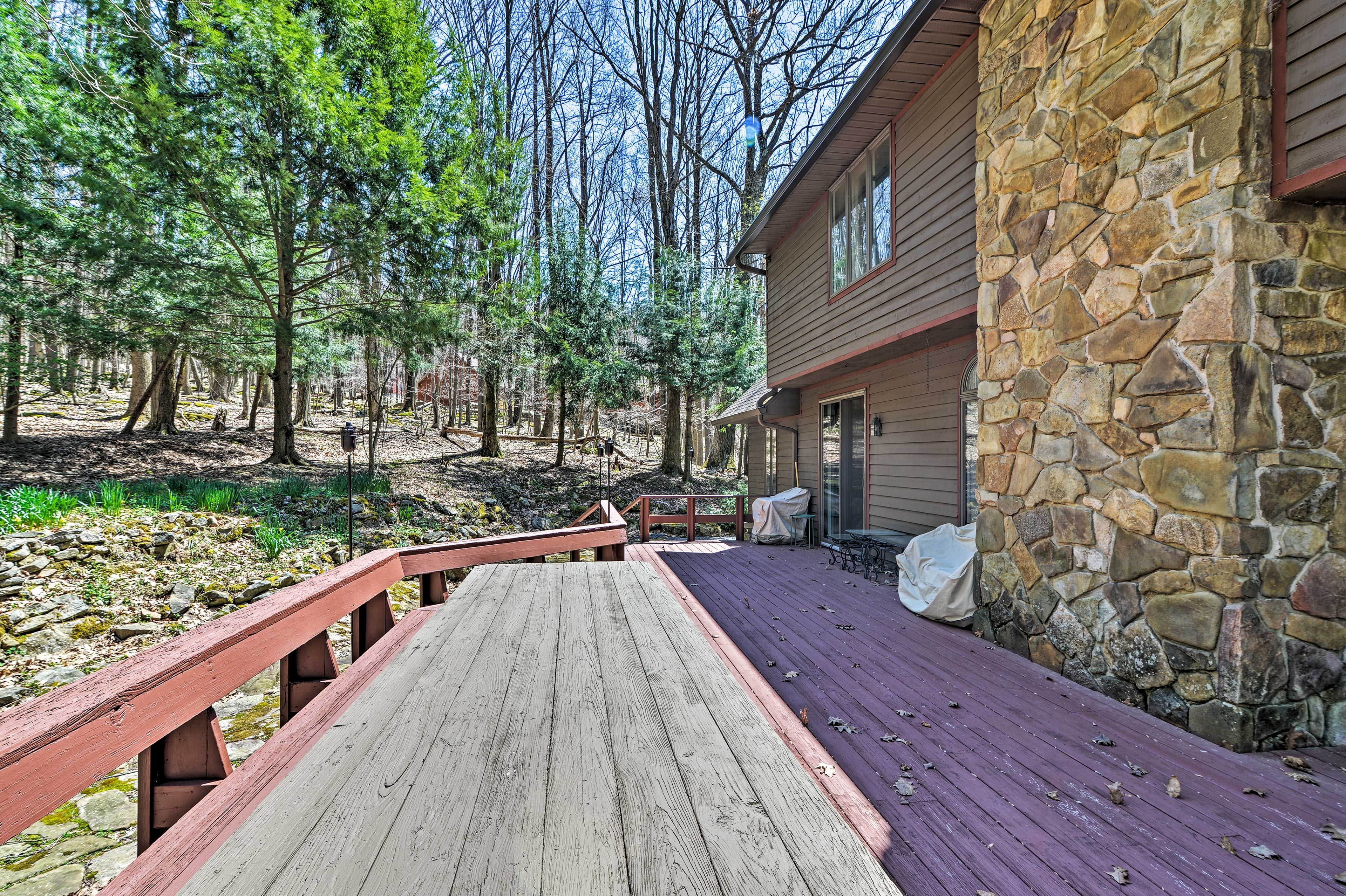 Deck | Outdoor Dining