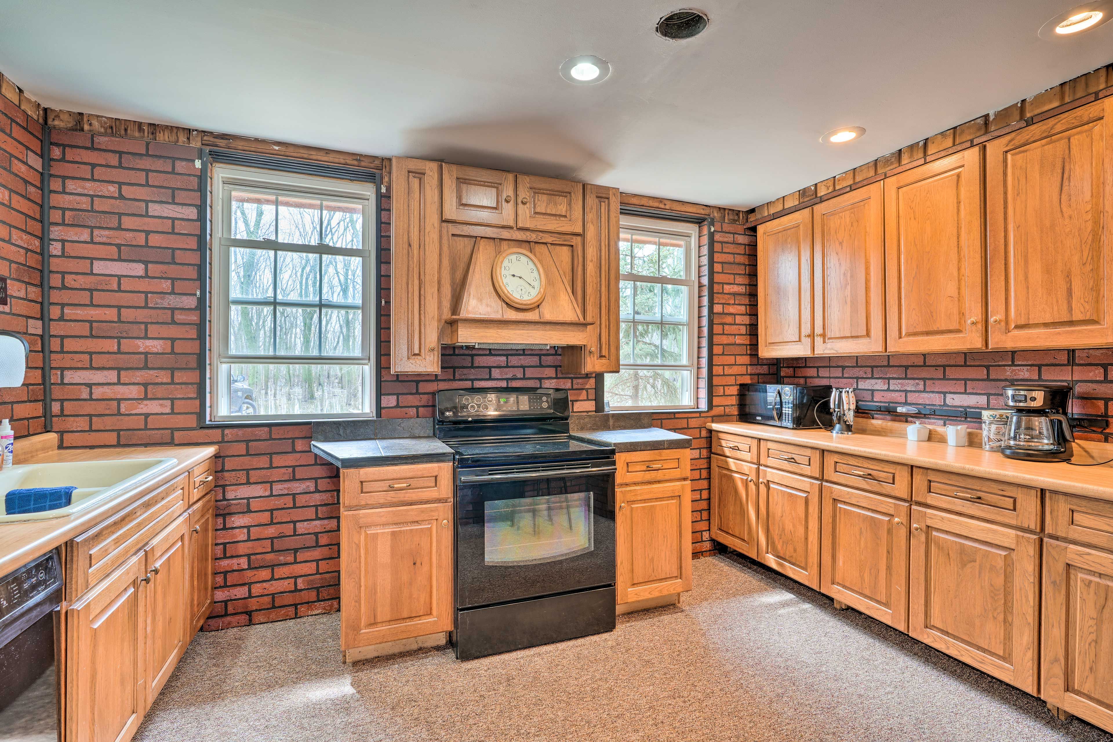 Kitchen | Full Equipped | Cooking Basics