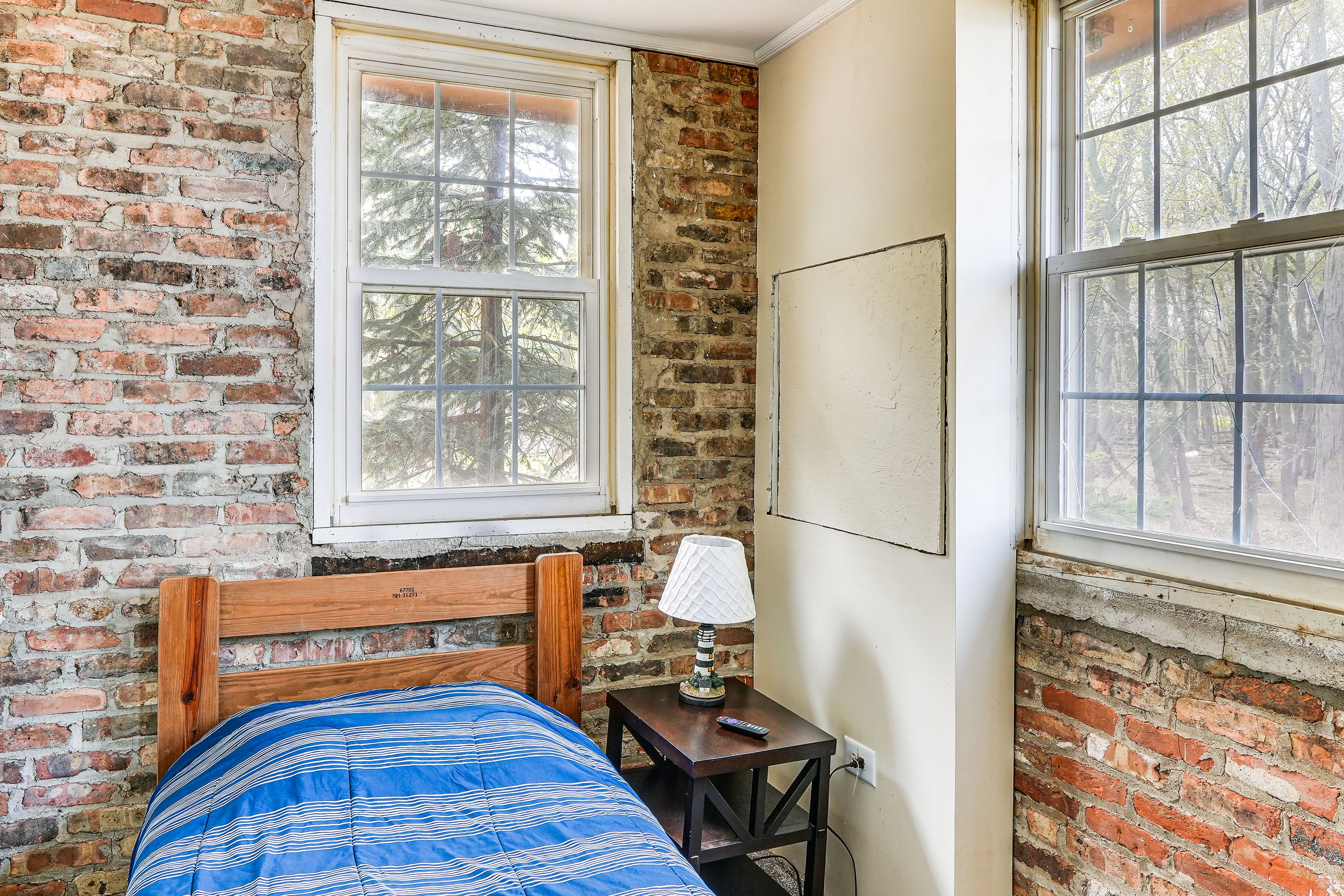 Bedroom 3 | Twin Bed | 1st Floor