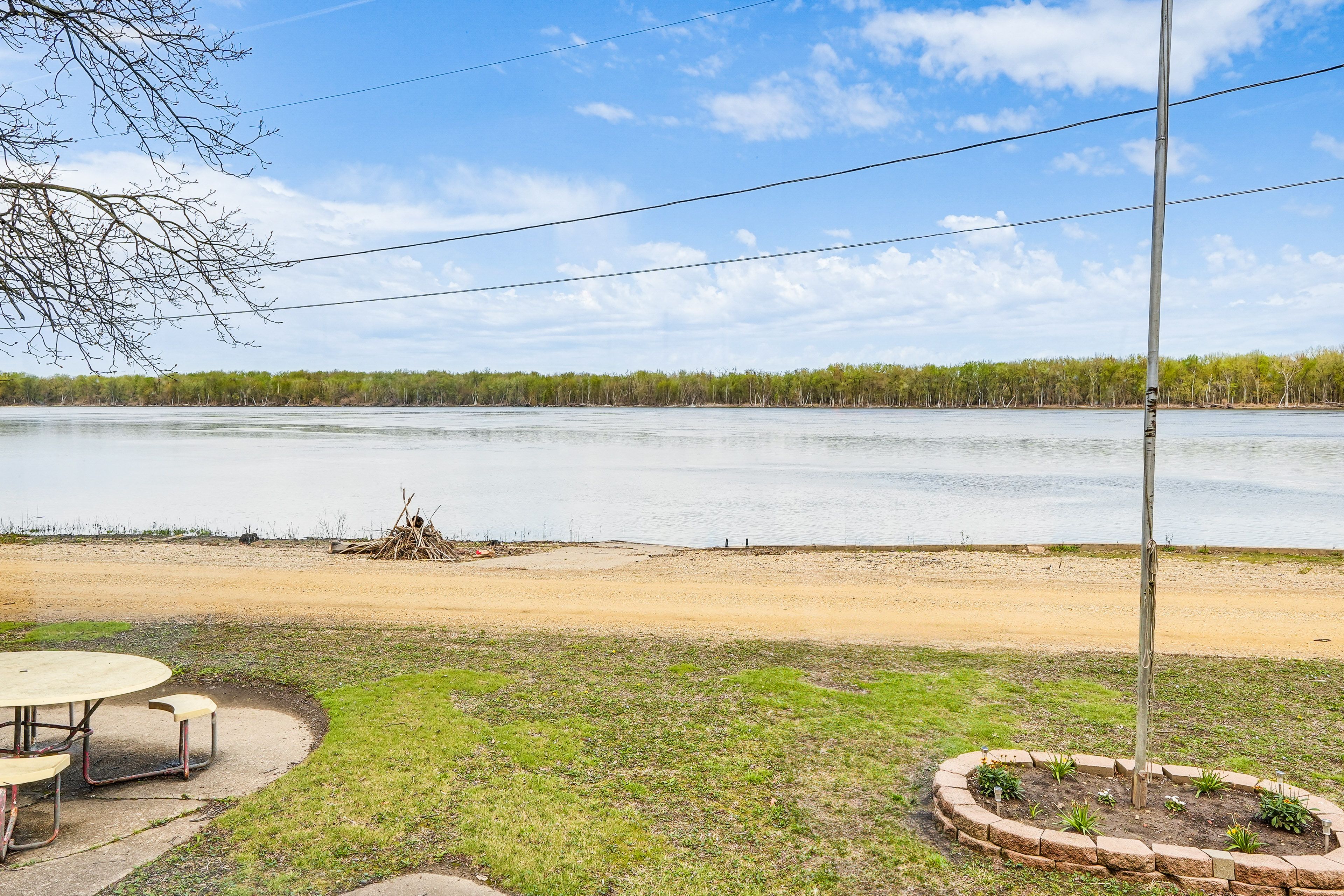 Riverfront | Creek Access | Pet Friendly w/ Fee