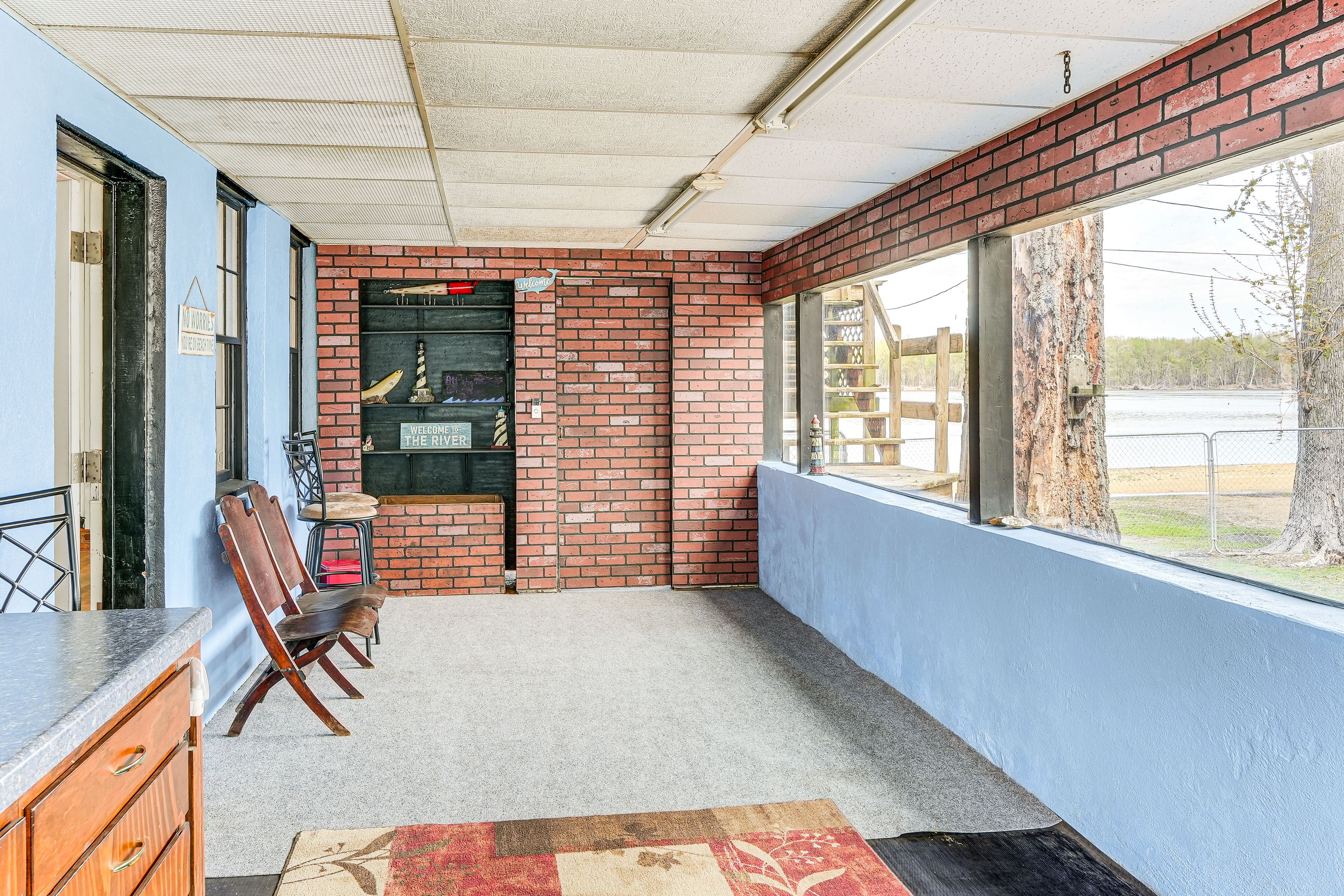 Covered Porch | Seating