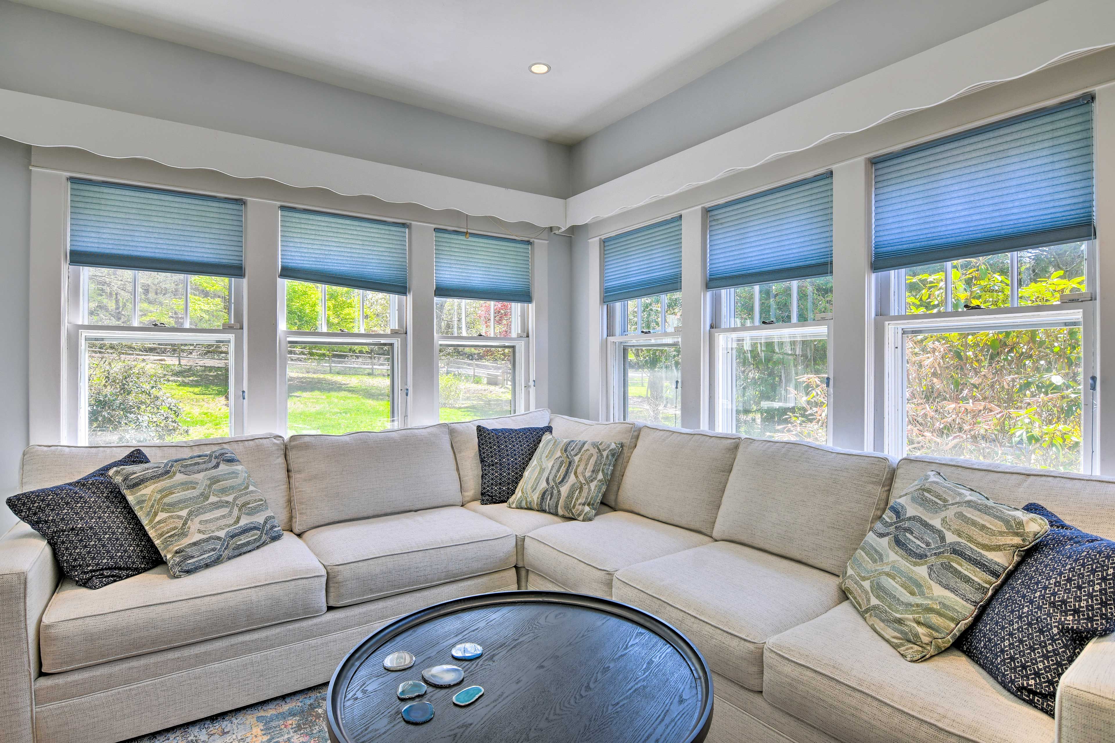 Den | Sleeper Sofa