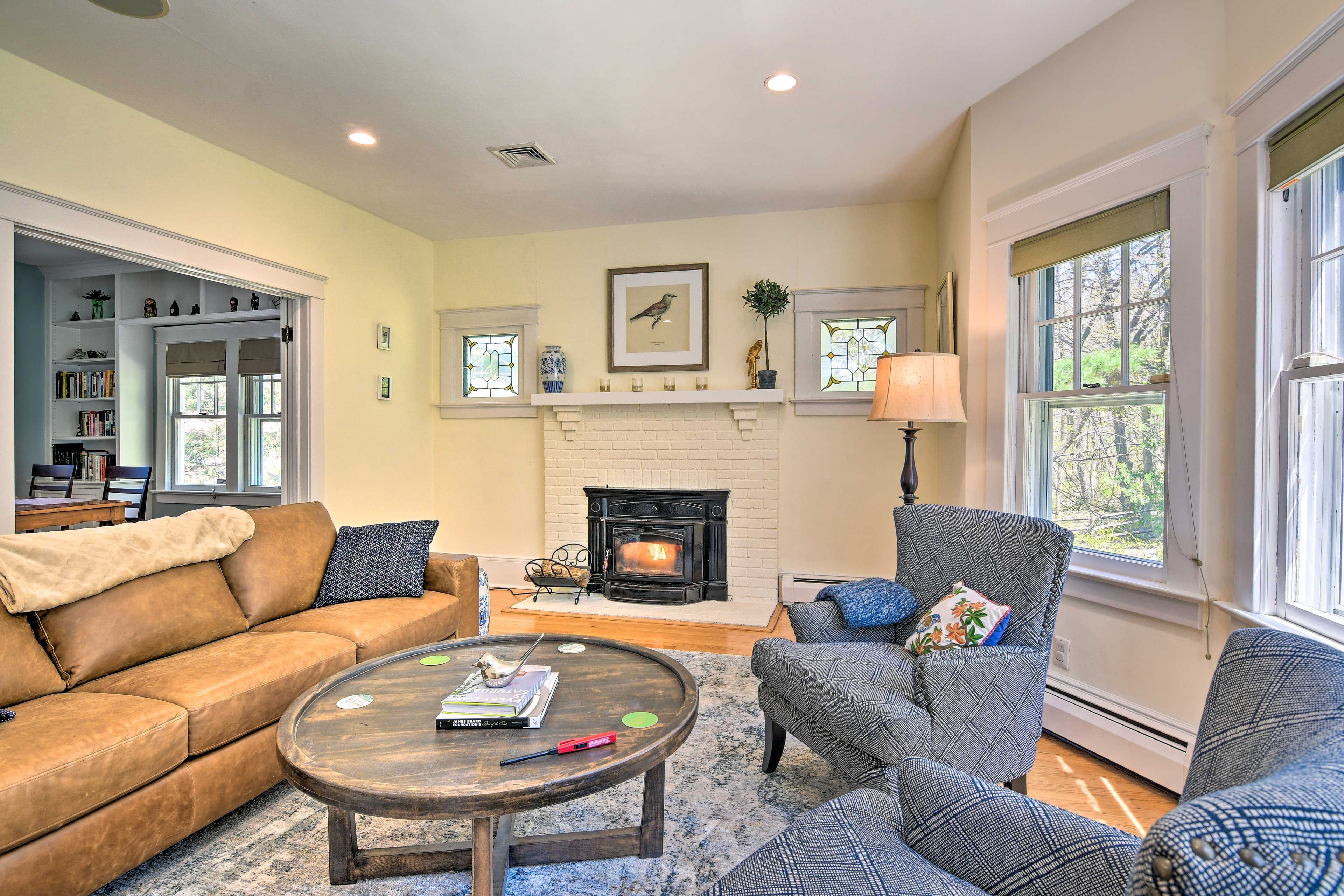 Living Room | Board Games & Books