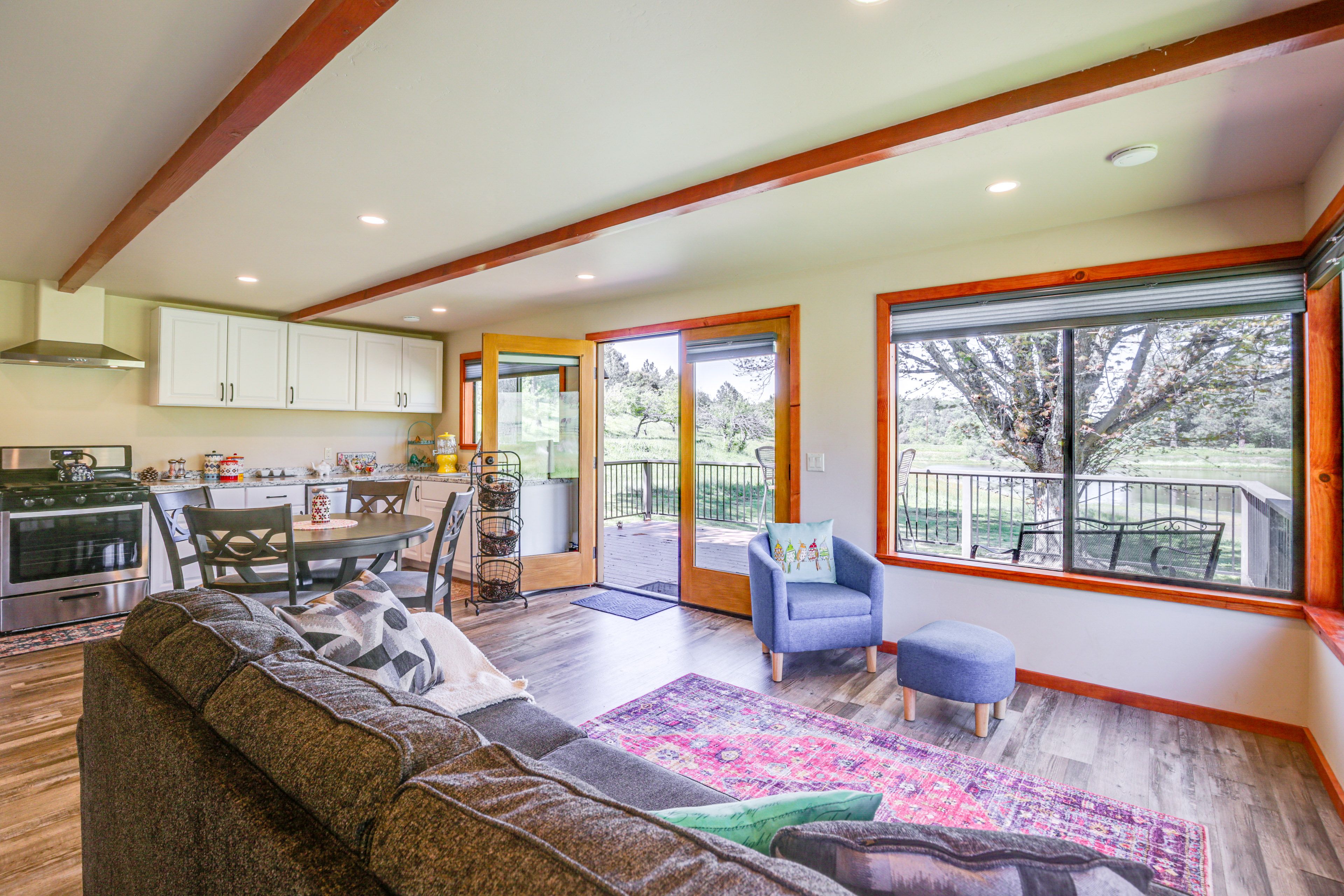 Living Room | Free WiFi | Pellet Stove