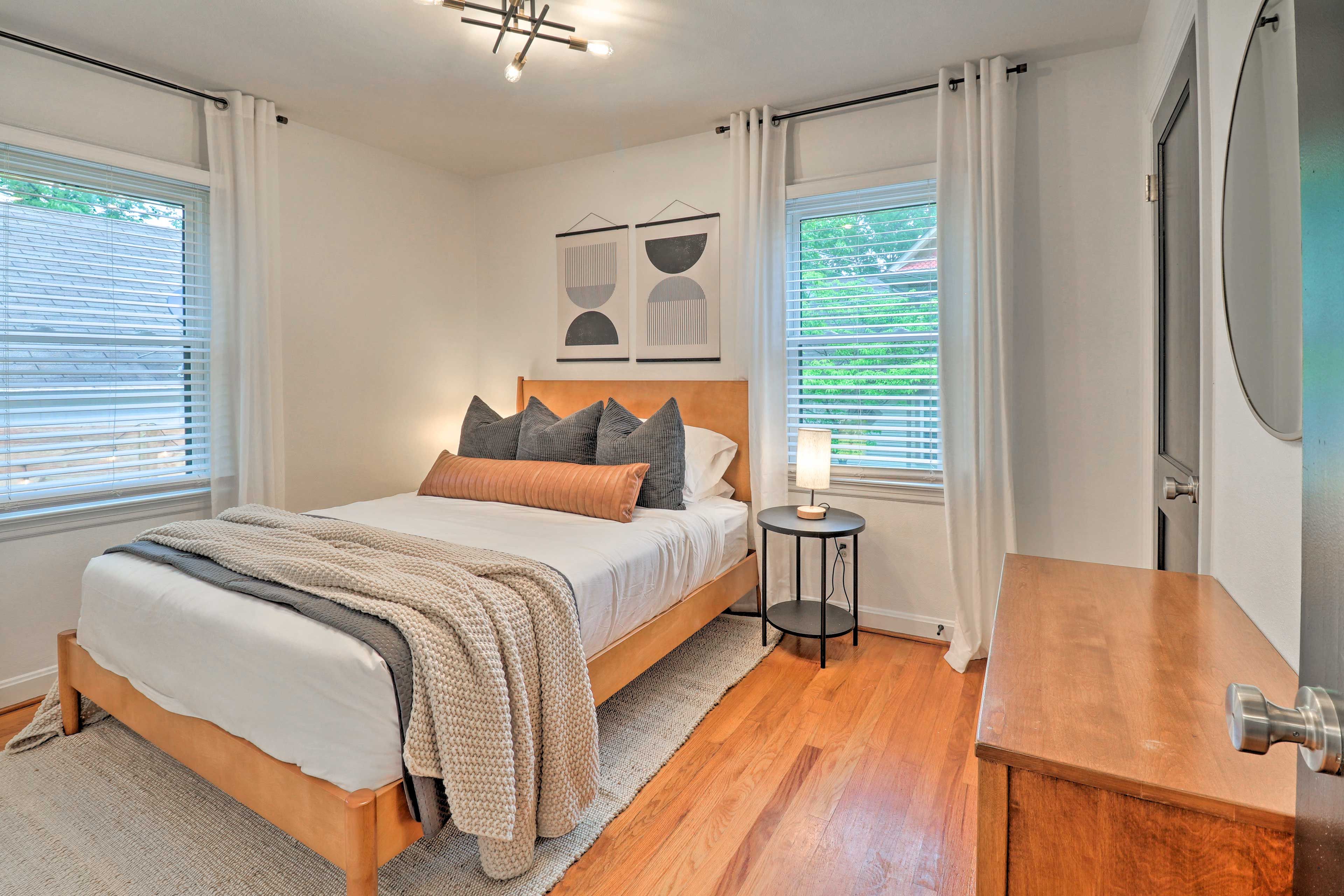 Bedroom 1 | Queen Bed | Linens Provided