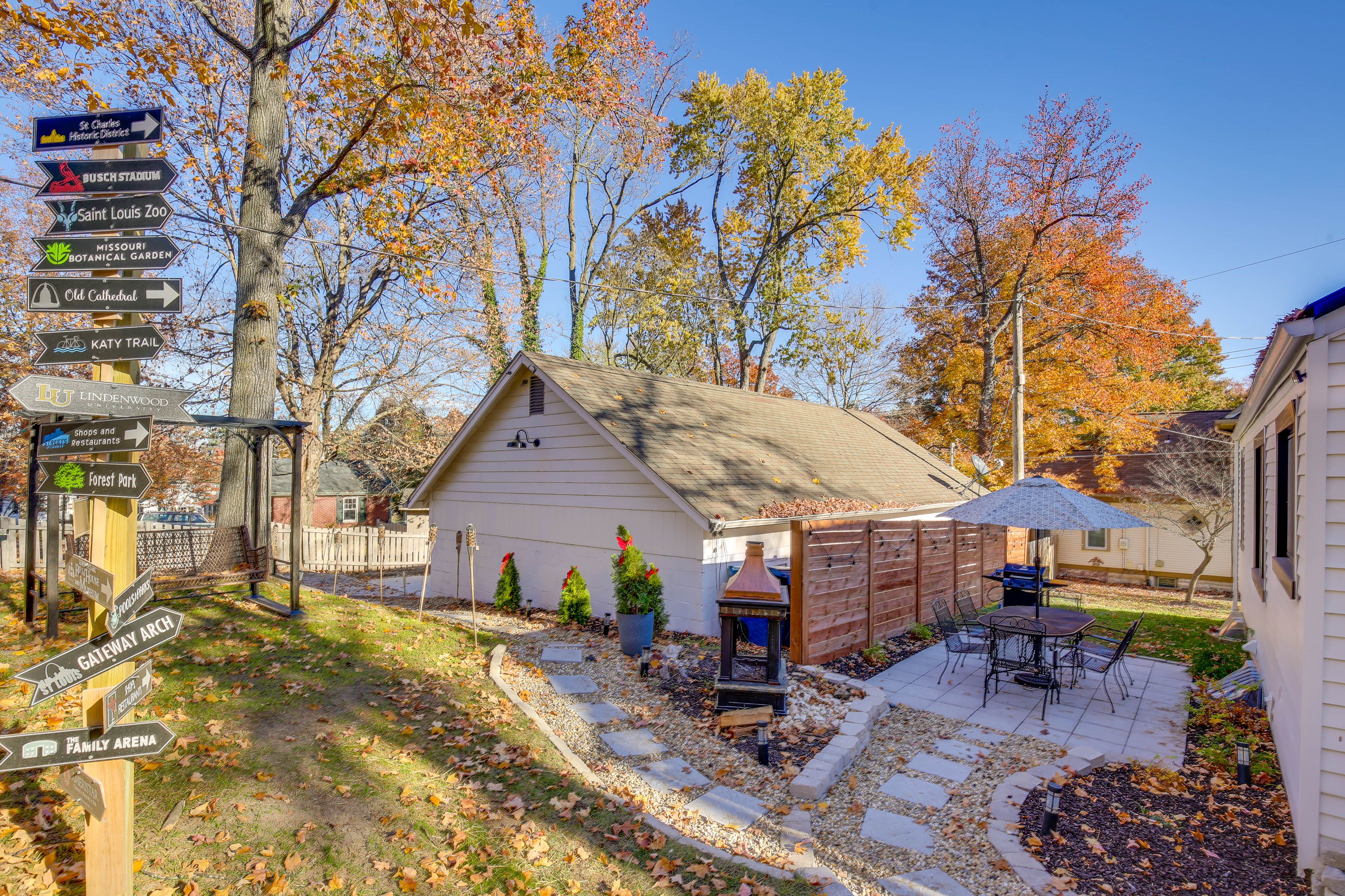 Private Yard | Swing | Furnished Patio