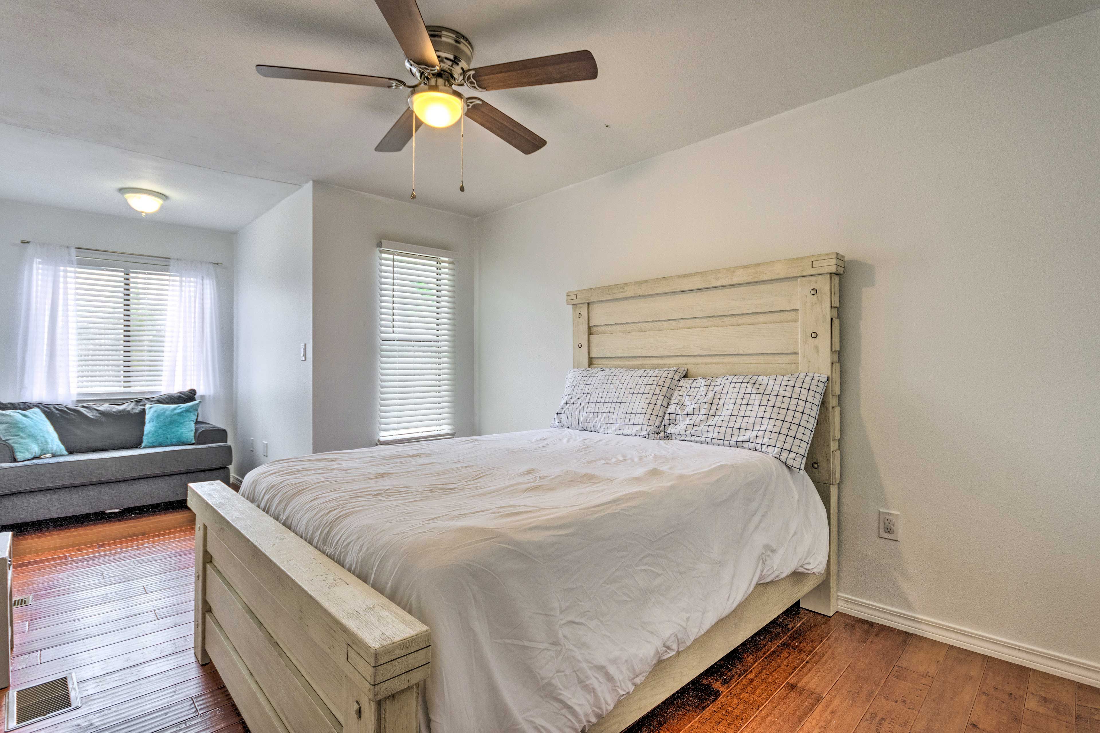 Bedroom 2 | Queen Bed | Twin Sleeper Sofa