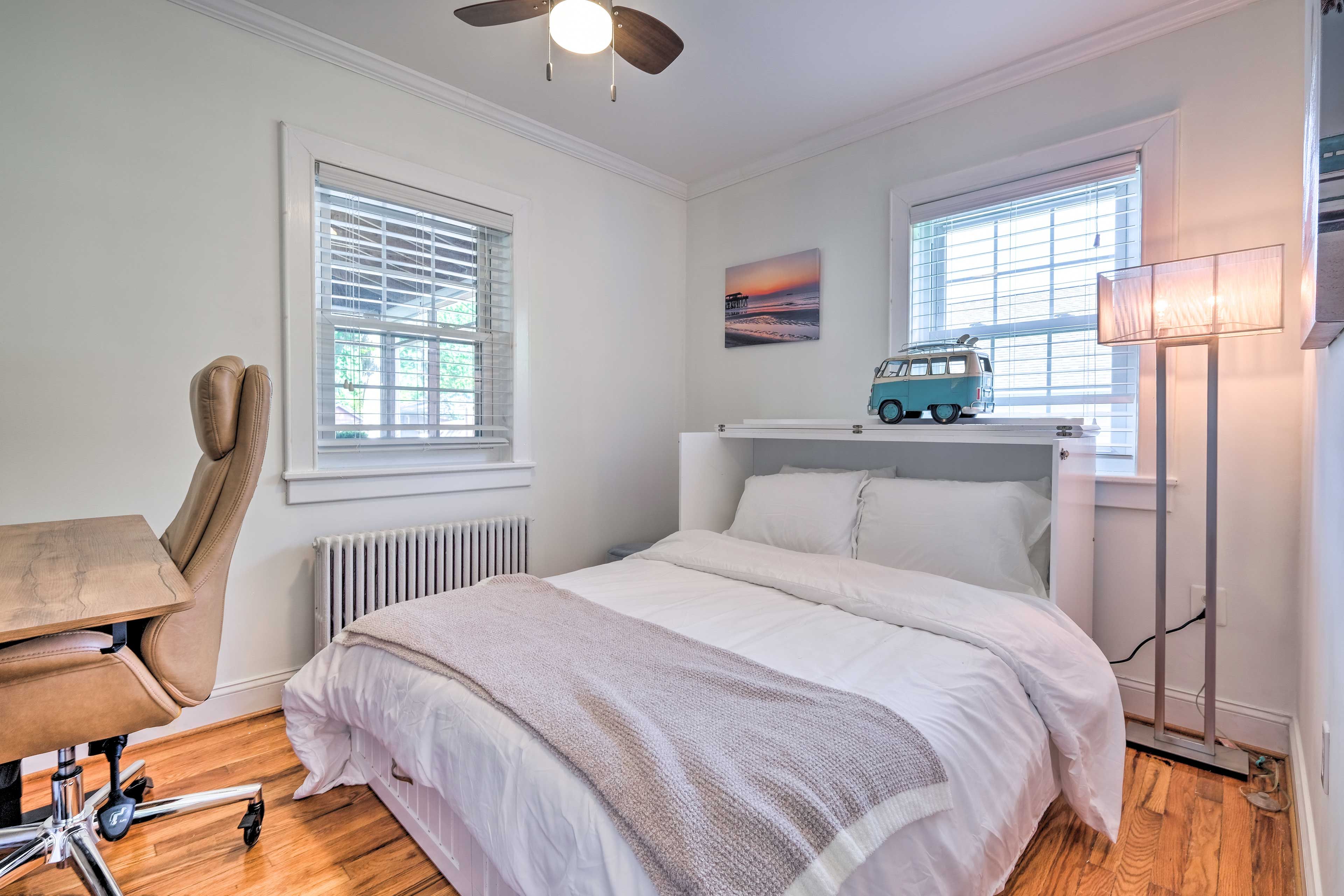Bedroom 2 | Queen Murphy Bed