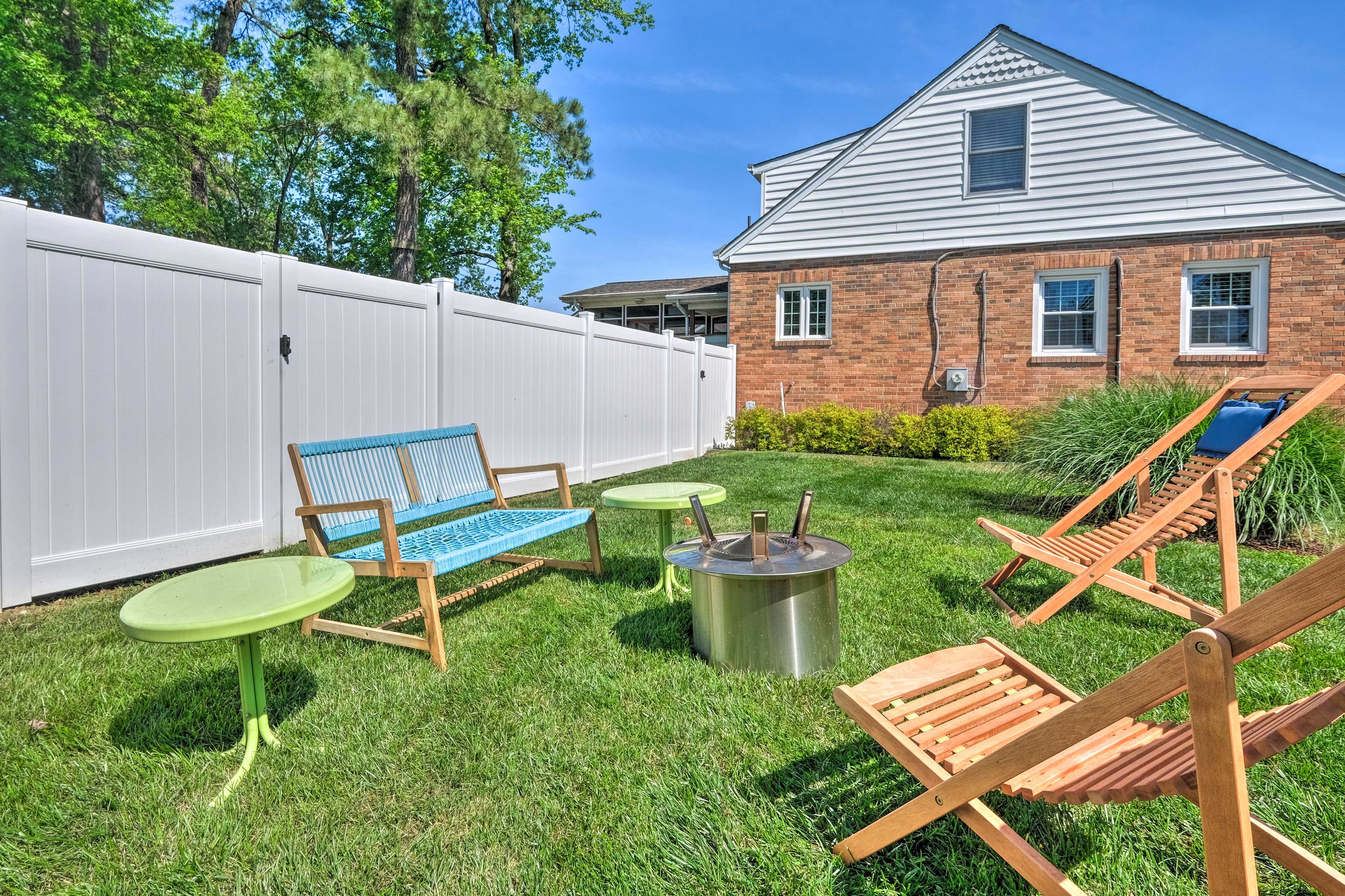 Pet Friendly w/ Fee | Gas Fire Pit | View of Chesapeake Bay