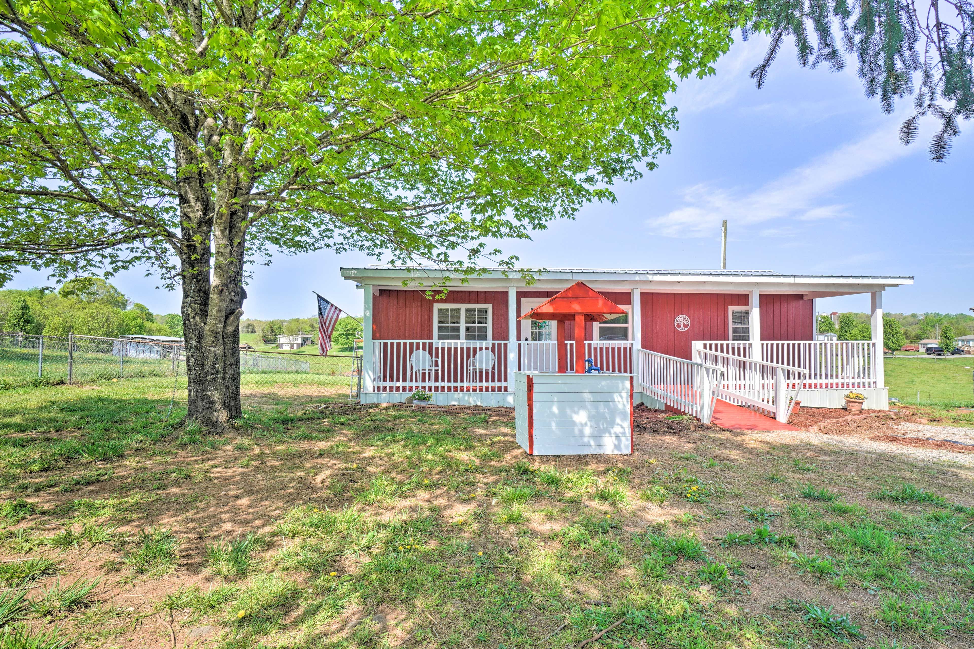 Property Exterior | Single-Story Cottage