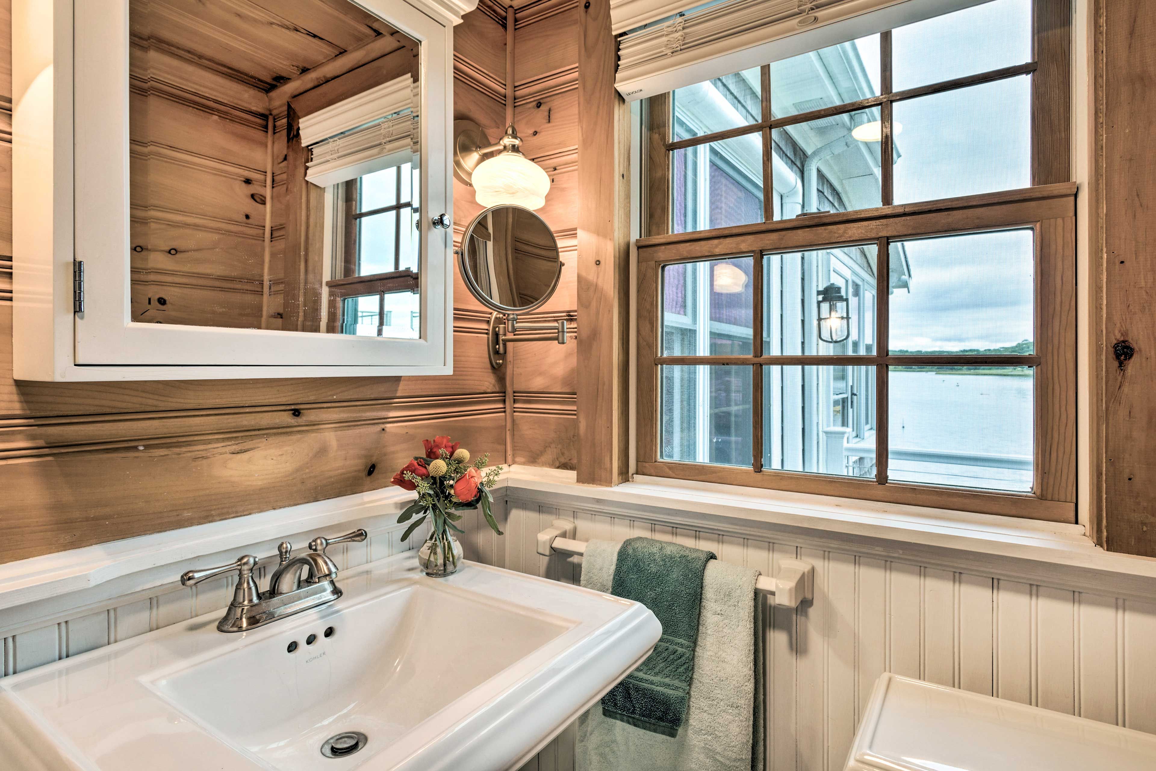 Half Bath | Complimentary Toiletries