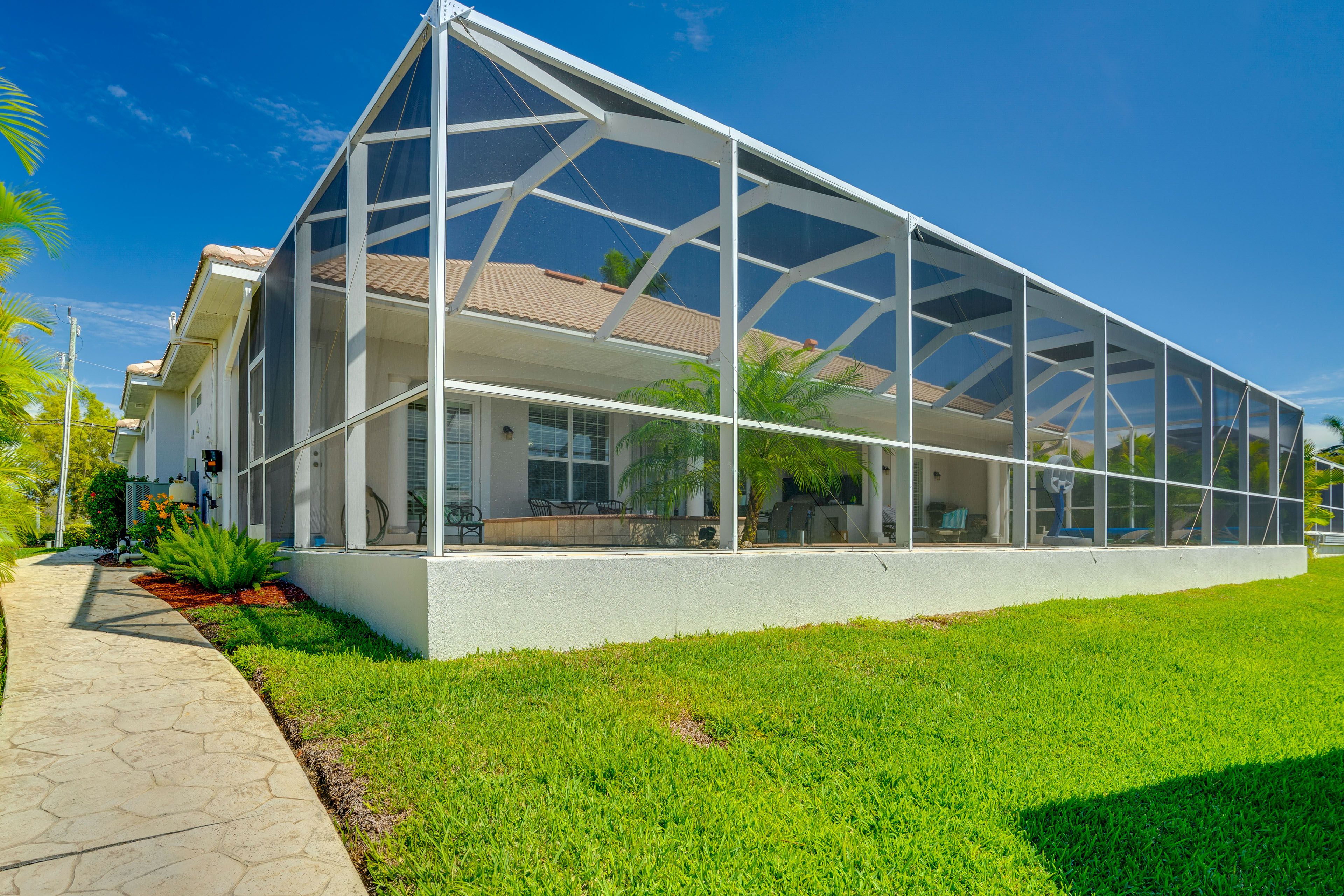 House Exterior | Canal Access