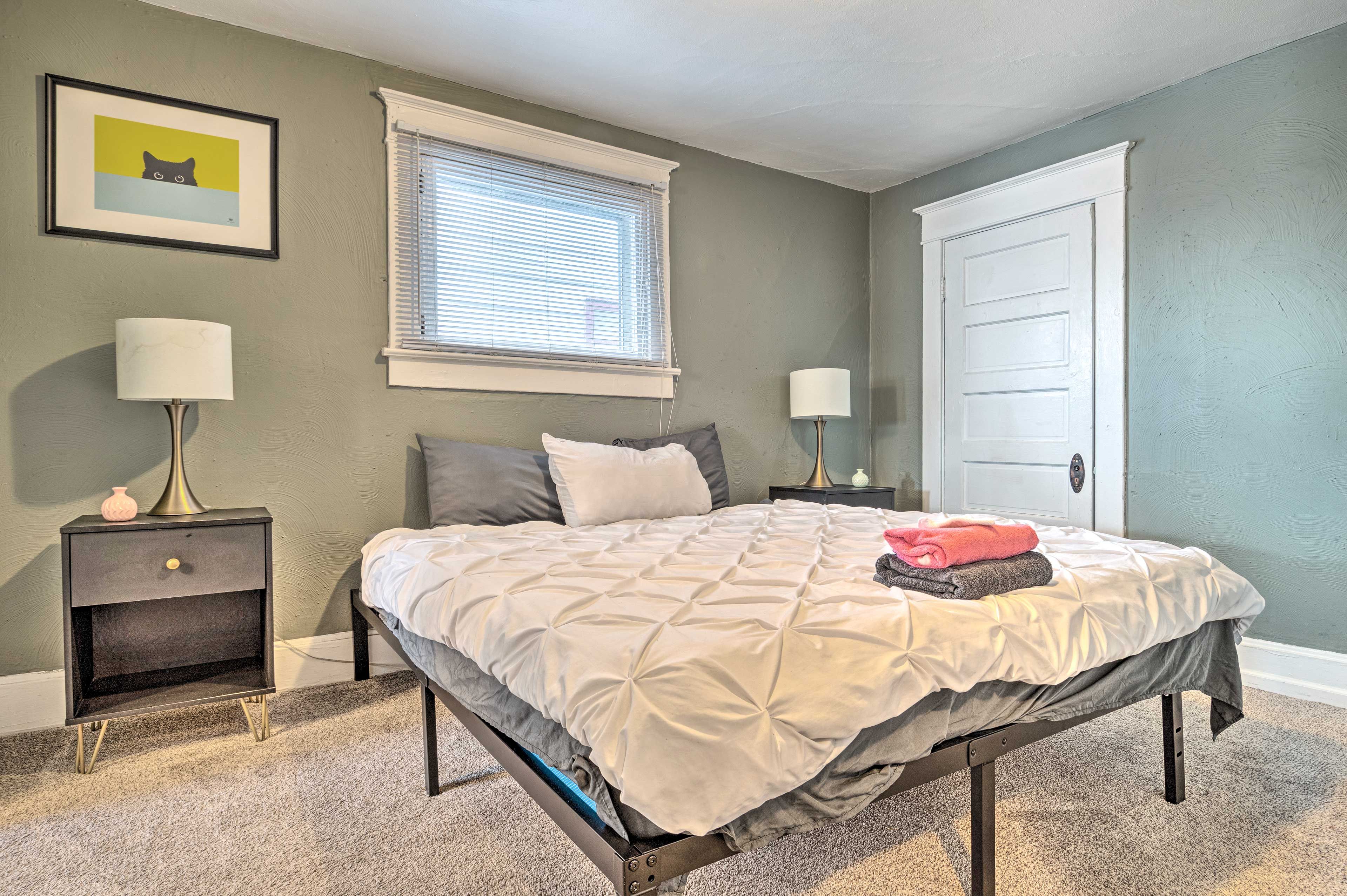 Bedroom 1 | King Bed | Linens Provided