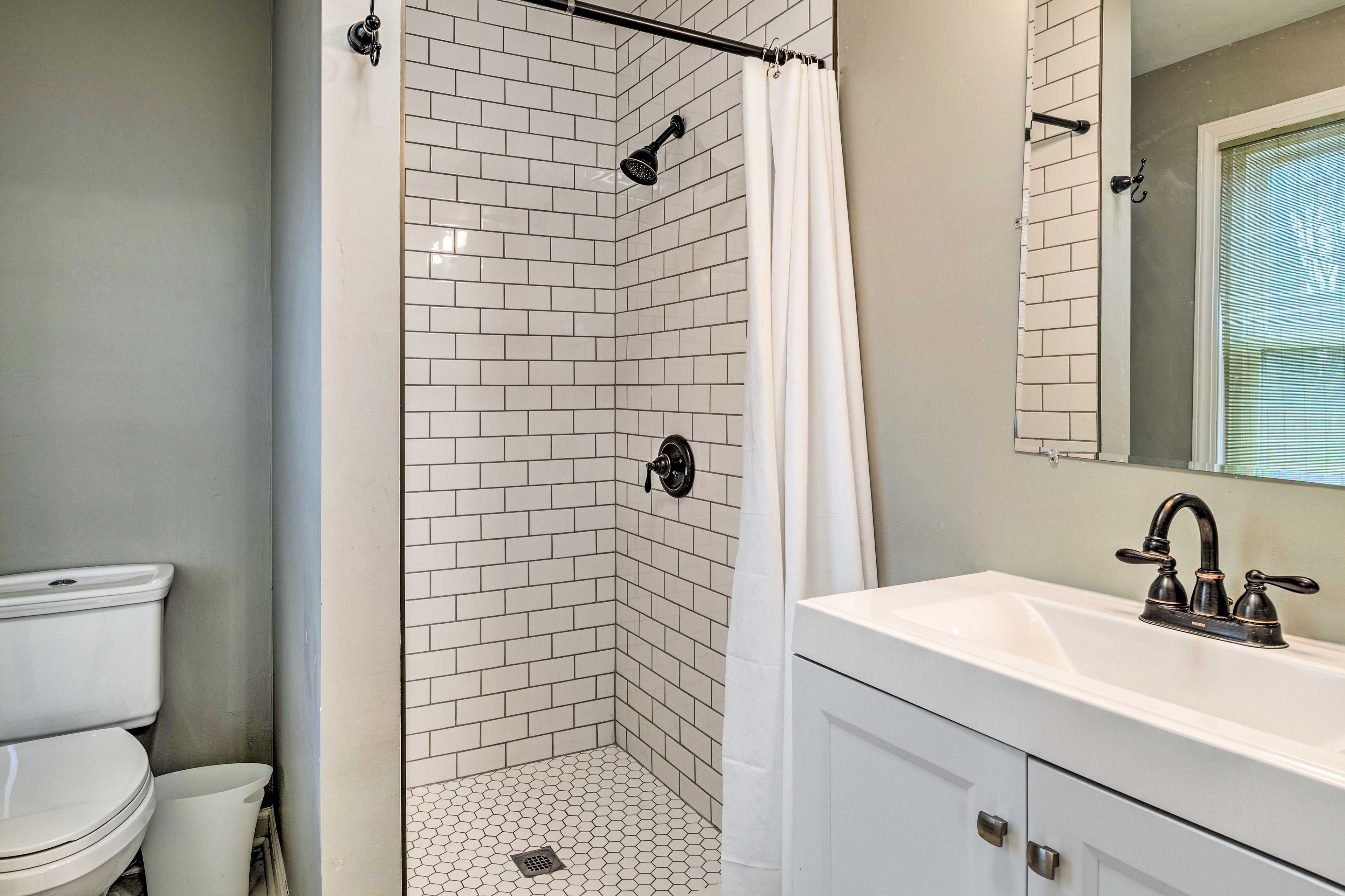 Full Bathroom