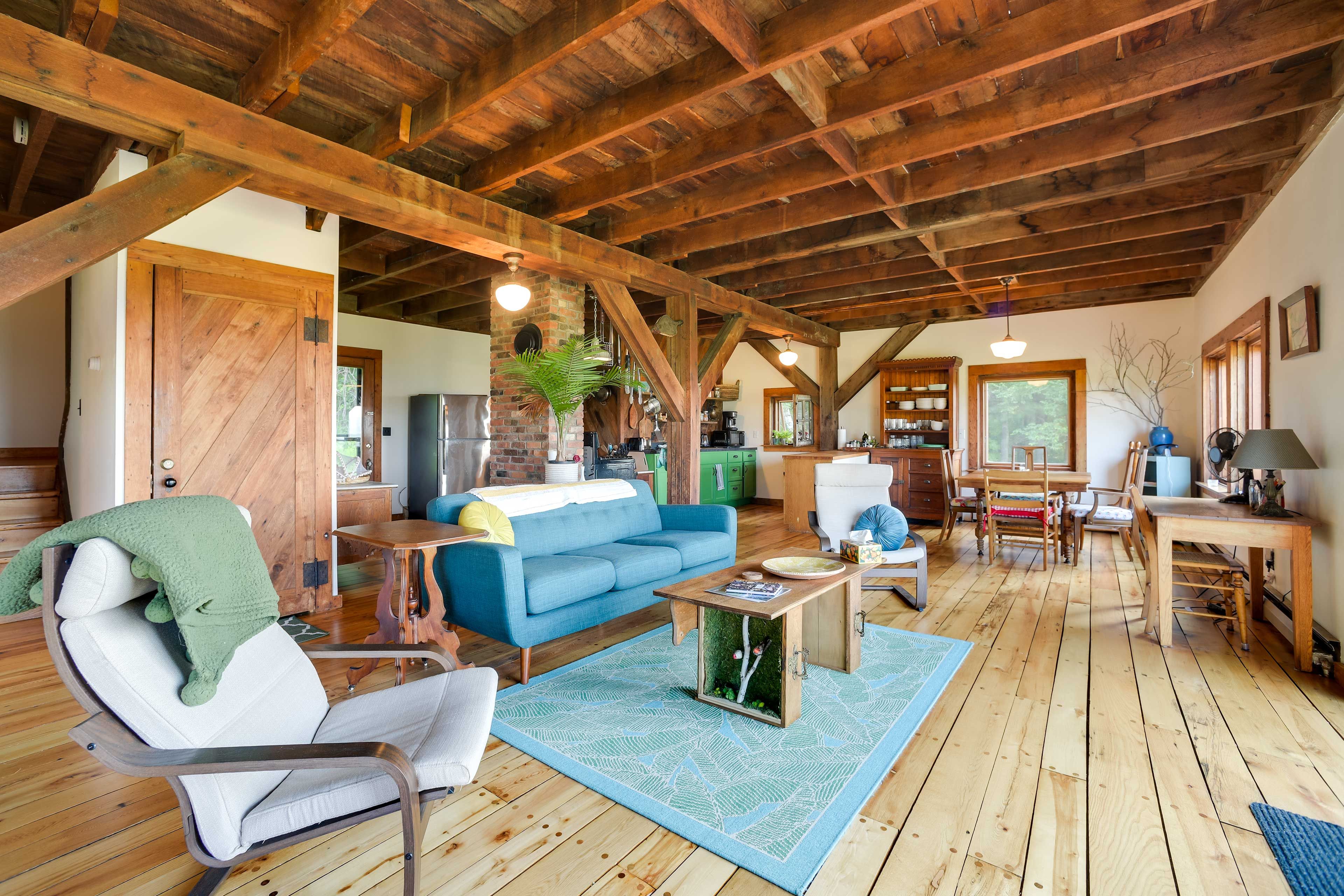Bennington Vacation Rental | 2BR | 2BA | Stairs Required | 2,000 Sq Ft