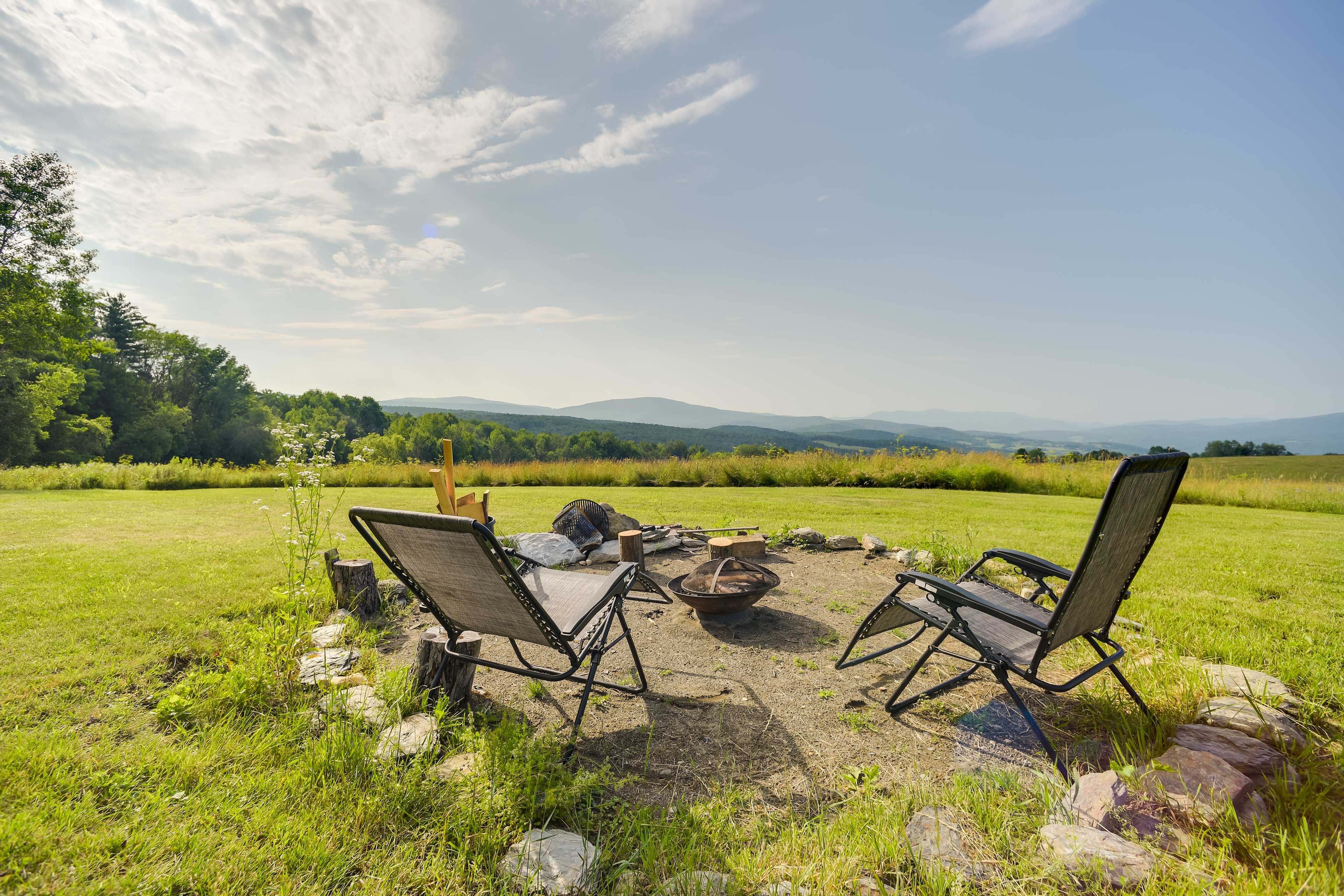 Exterior | Fire Pit | Mountain Views