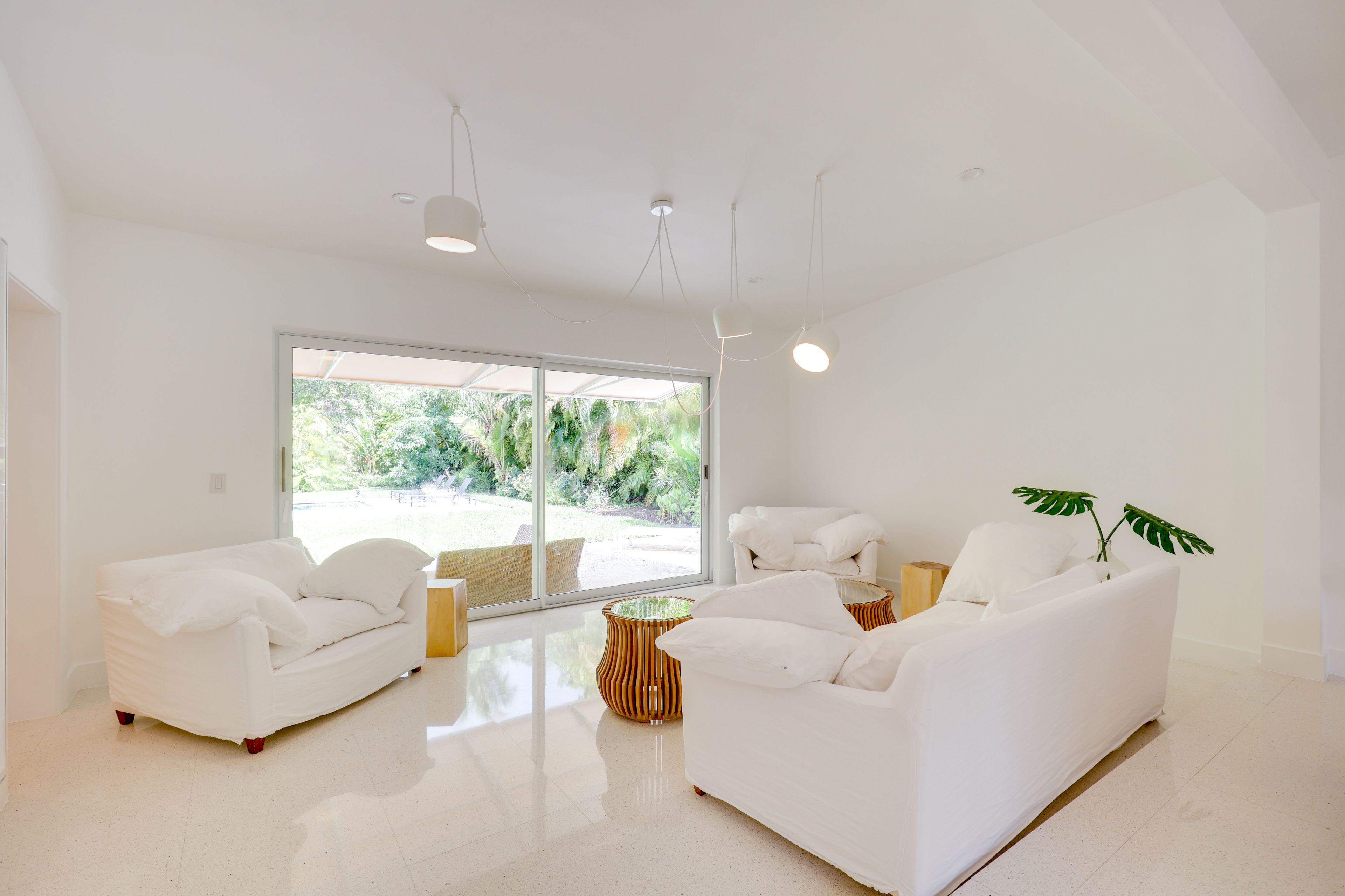 Living Room | Central A/C | Free WiFi