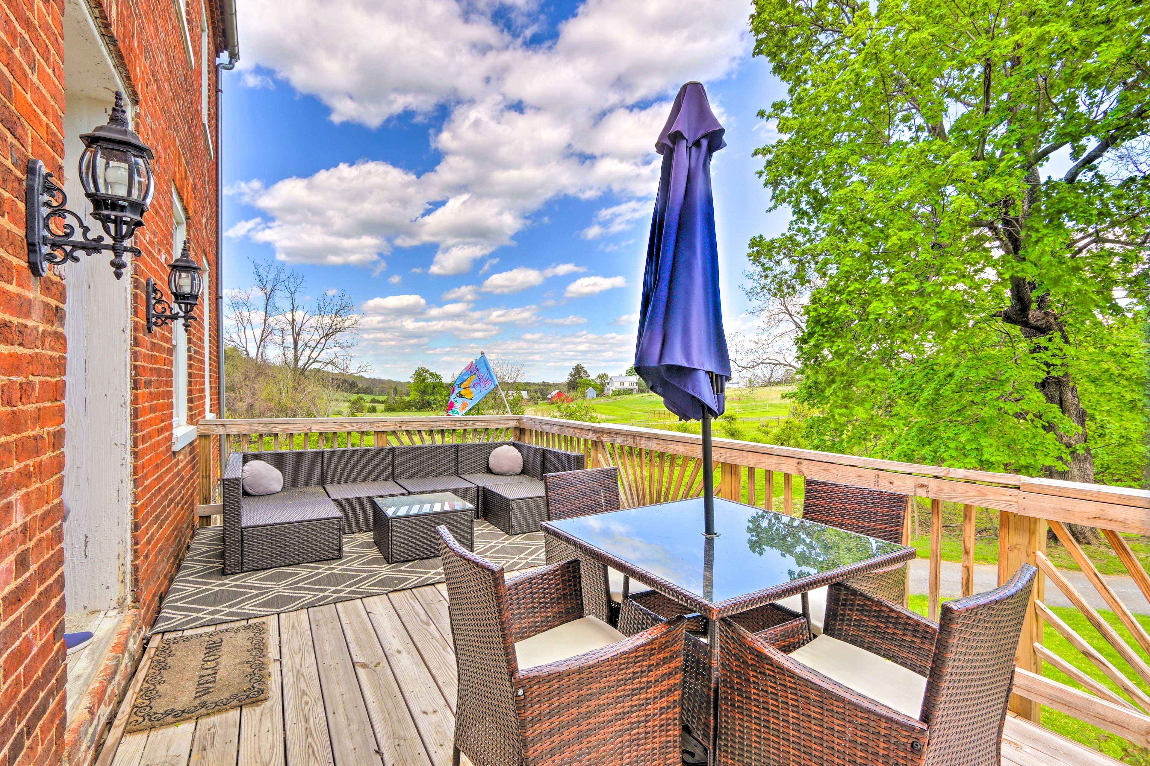 Deck | Property Views | On-Site Cattle