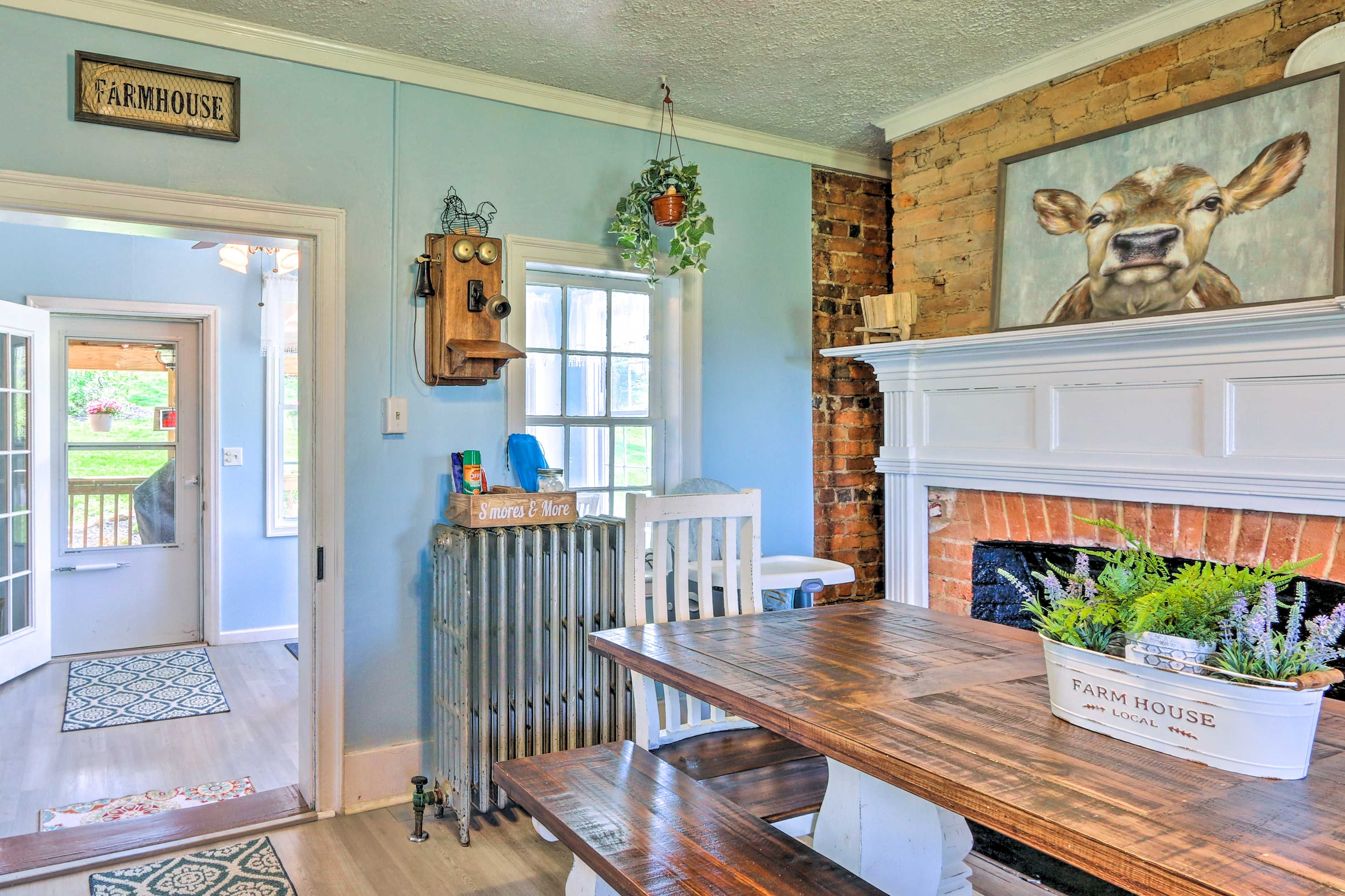 Dining Area | Decorative Fireplace
