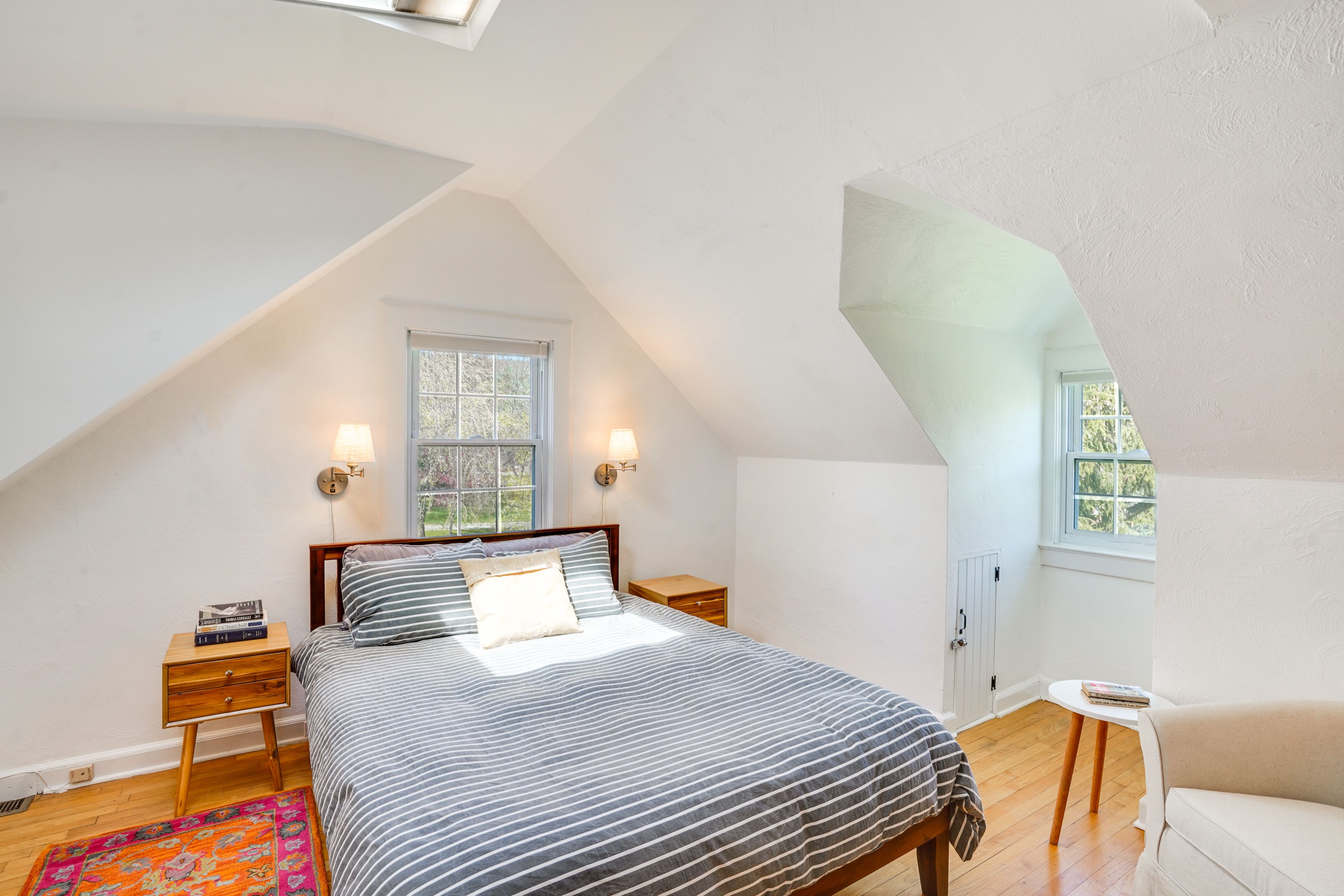 Bedroom 2 | Queen Bed