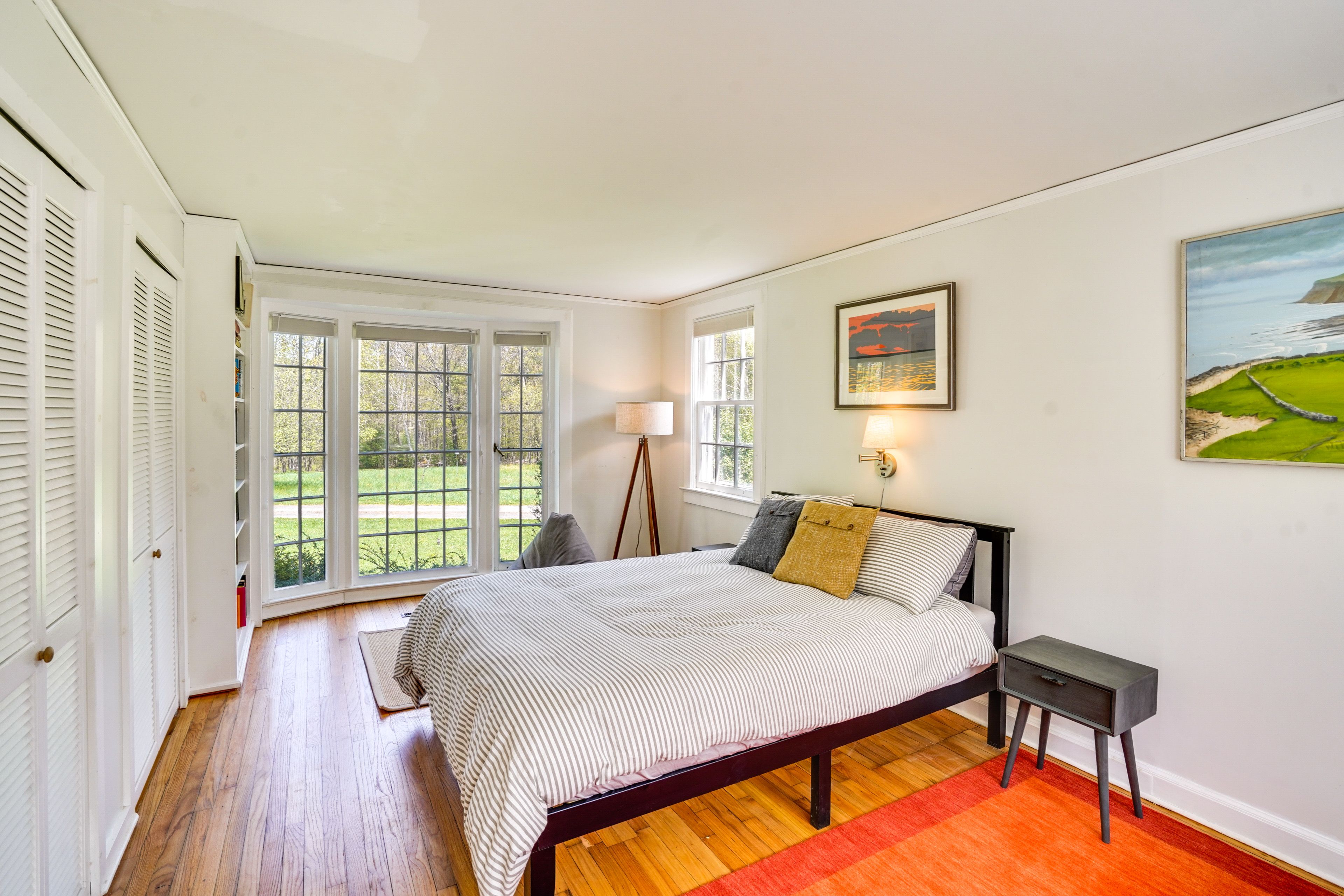 Bedroom 1 | Queen Bed | Linens Provided
