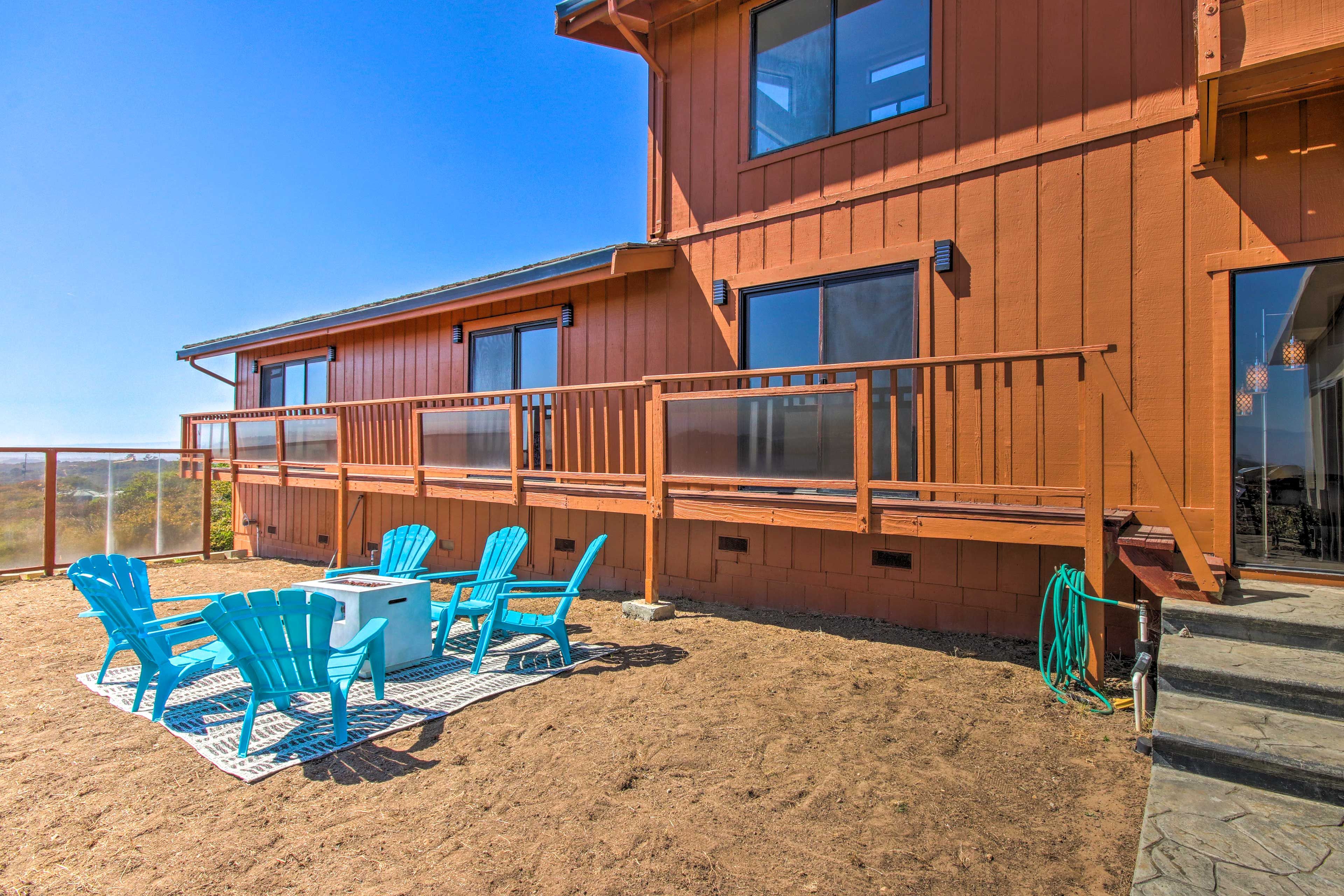 House Exterior | Gas Fire Pit