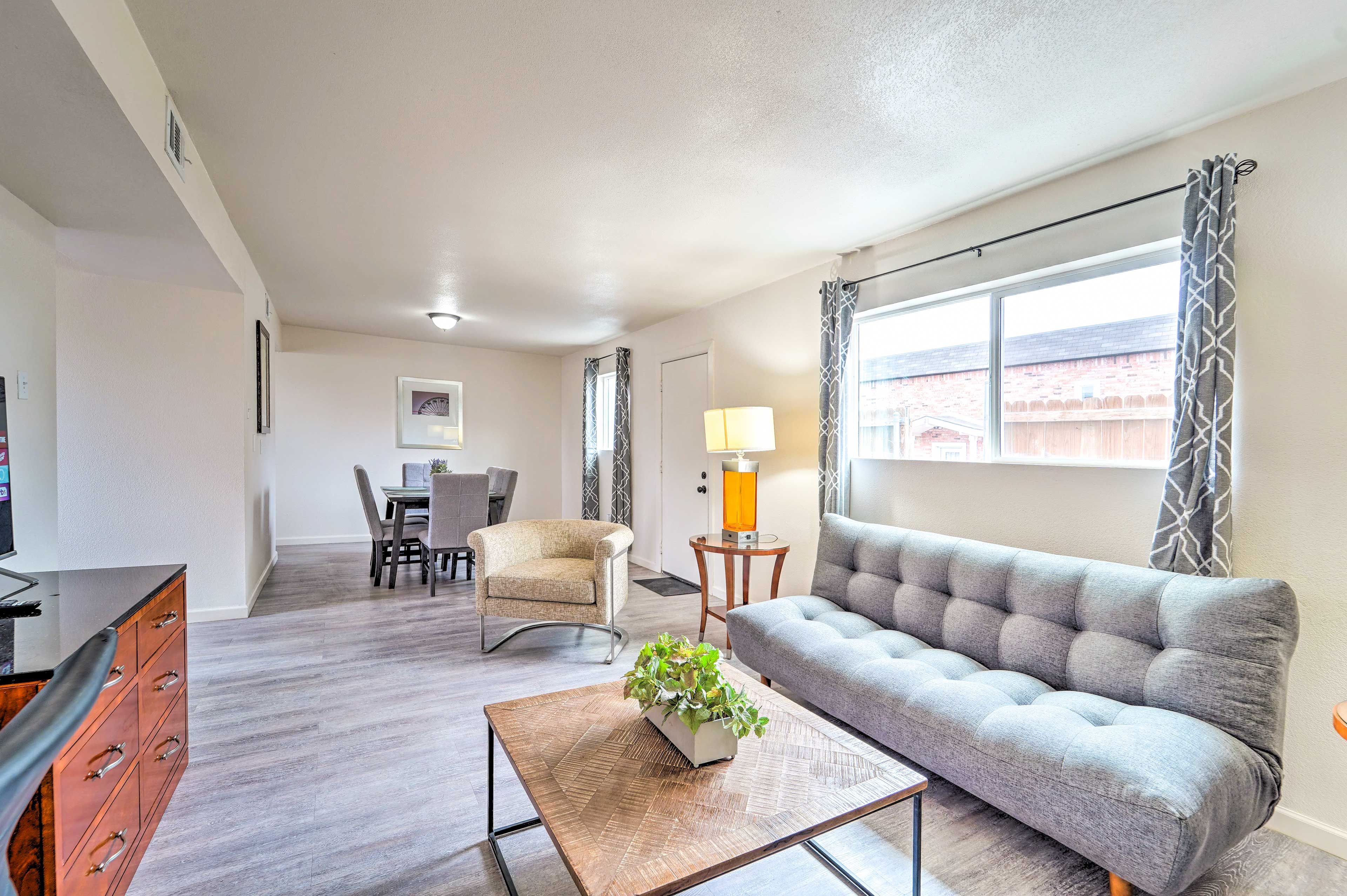 Living Room | Sleeper Sofa