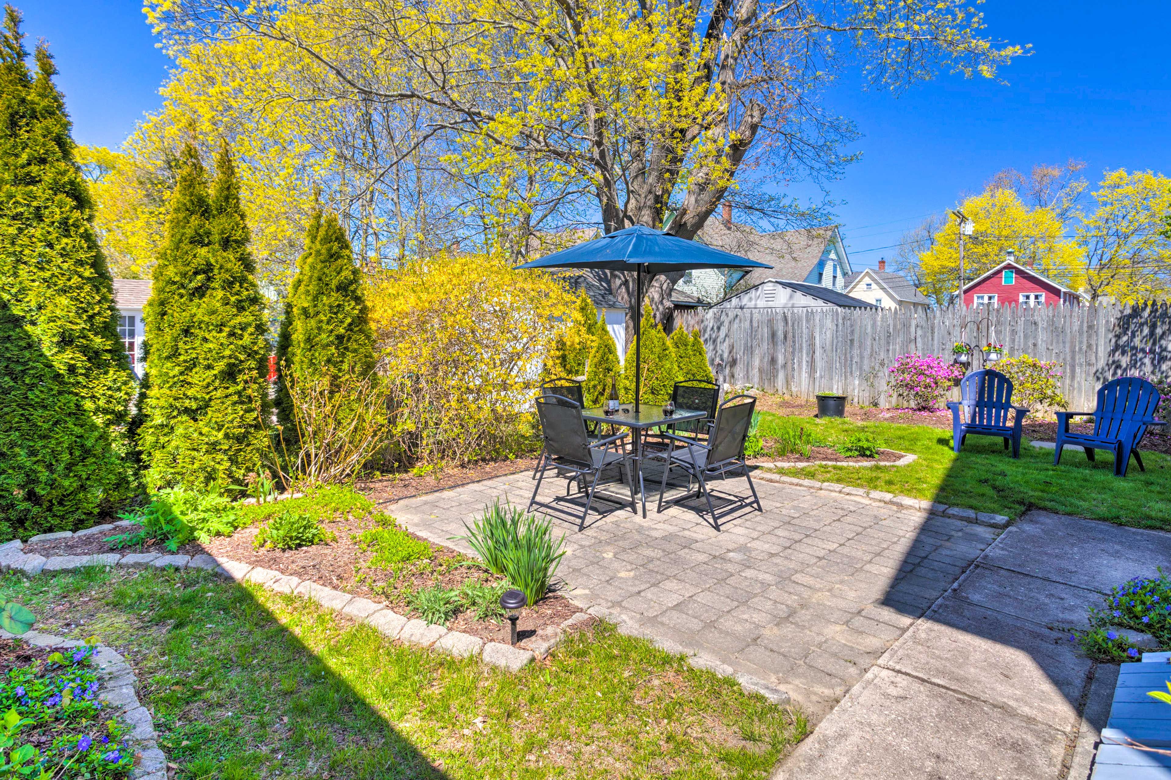 Exterior | Patio | Dining Area | Adirondack Chairs