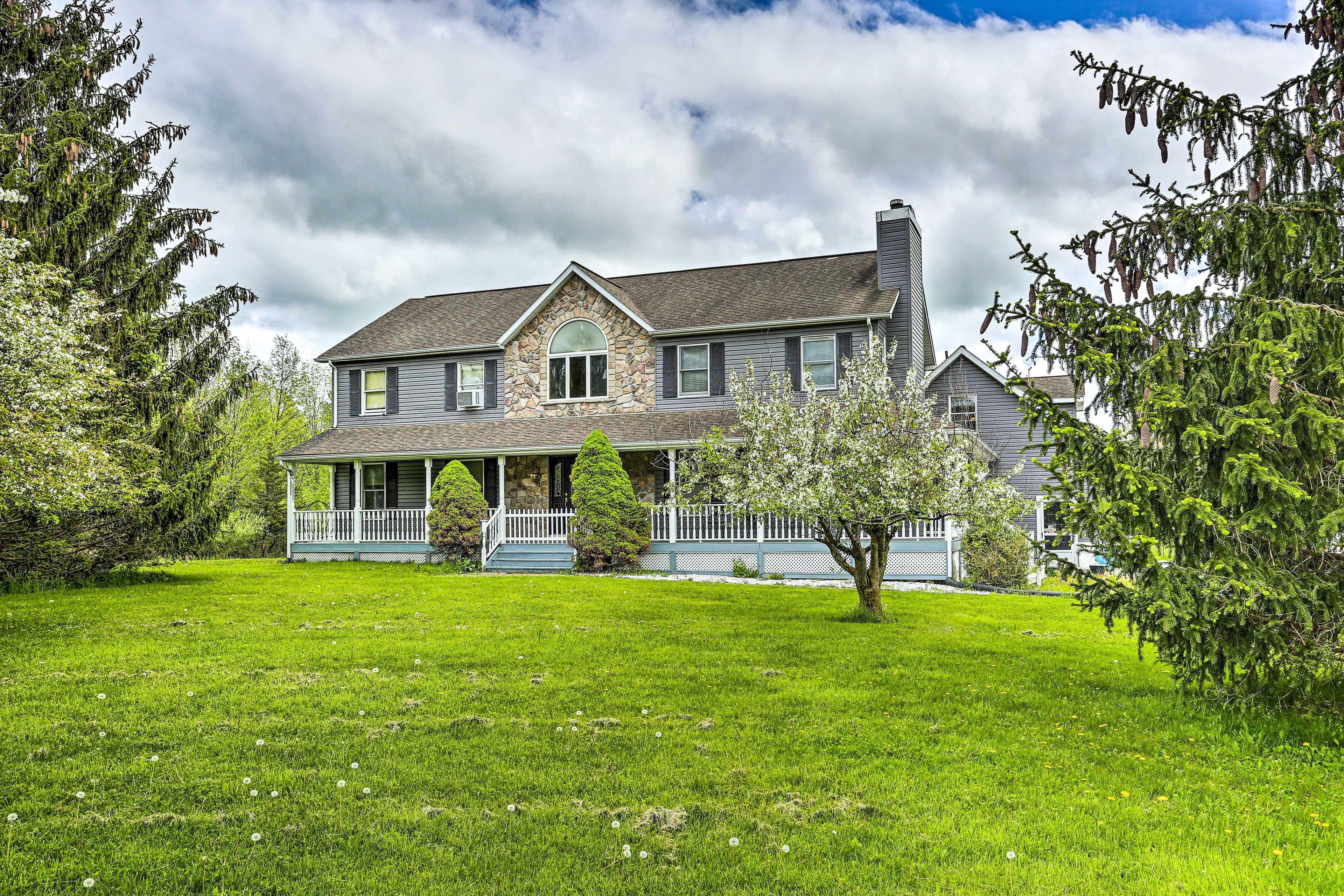 Property Exterior | Private Pool