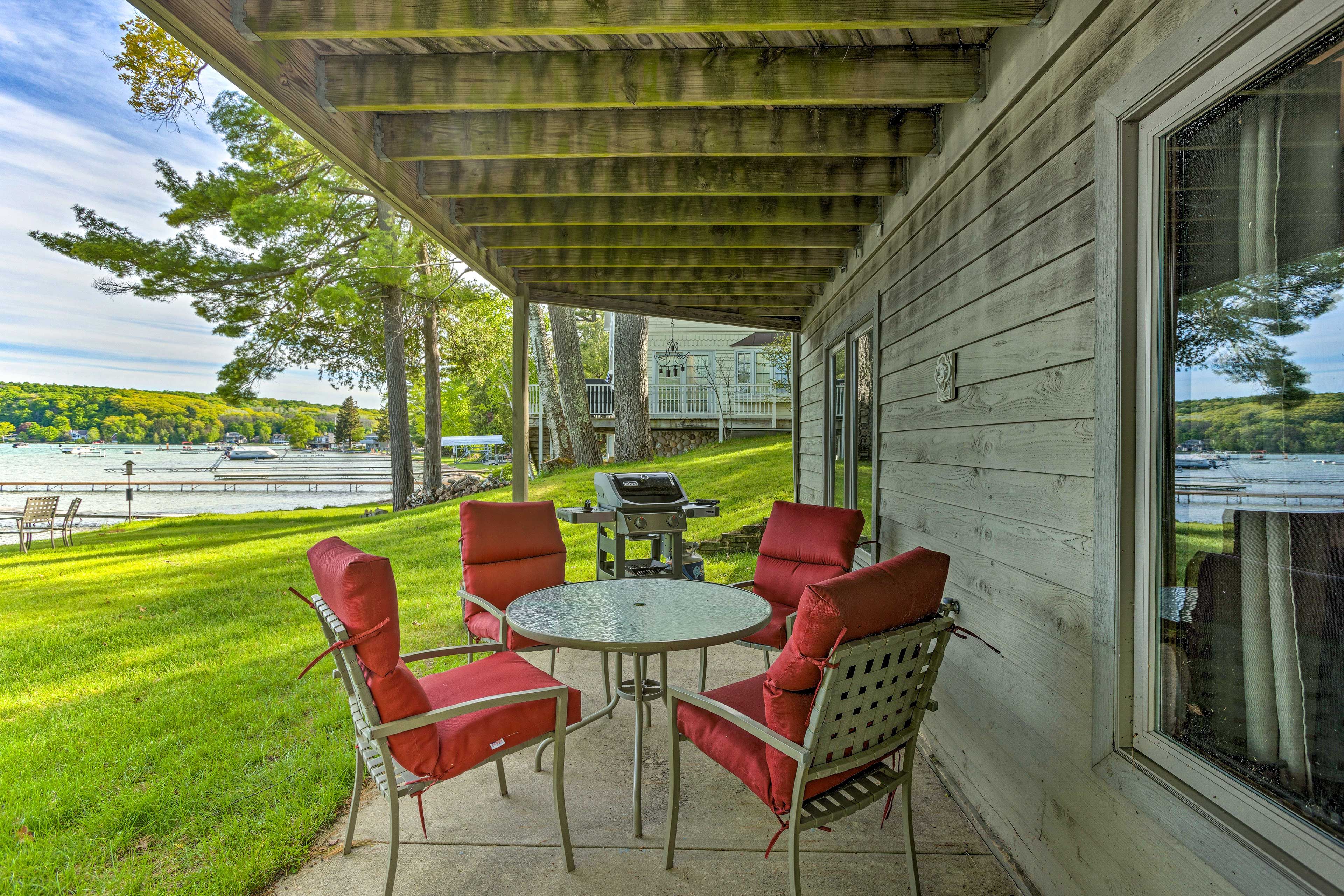 Covered Patio | Gas Grill (Propane Provided)