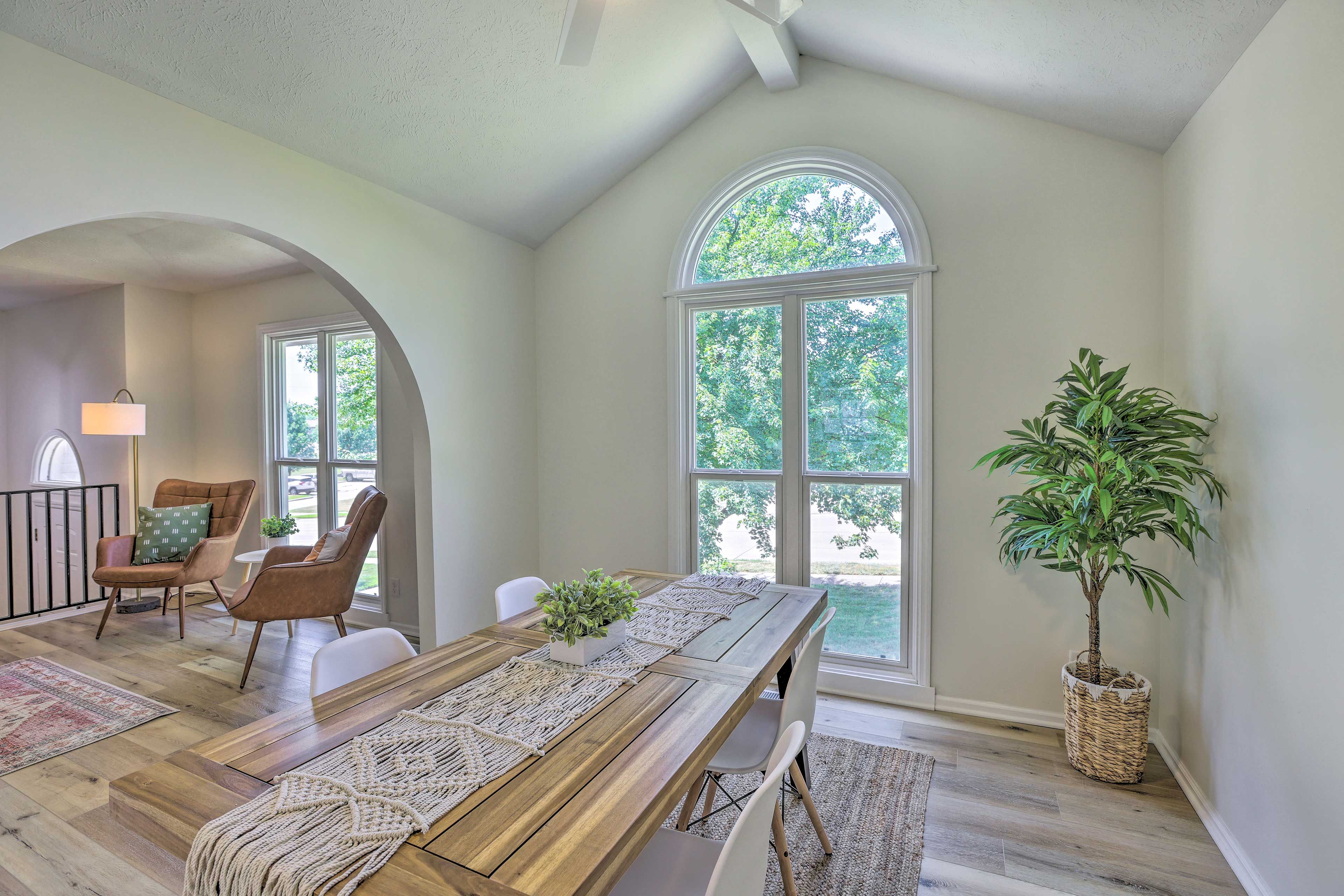 Dining Room | Dishware & Flatware