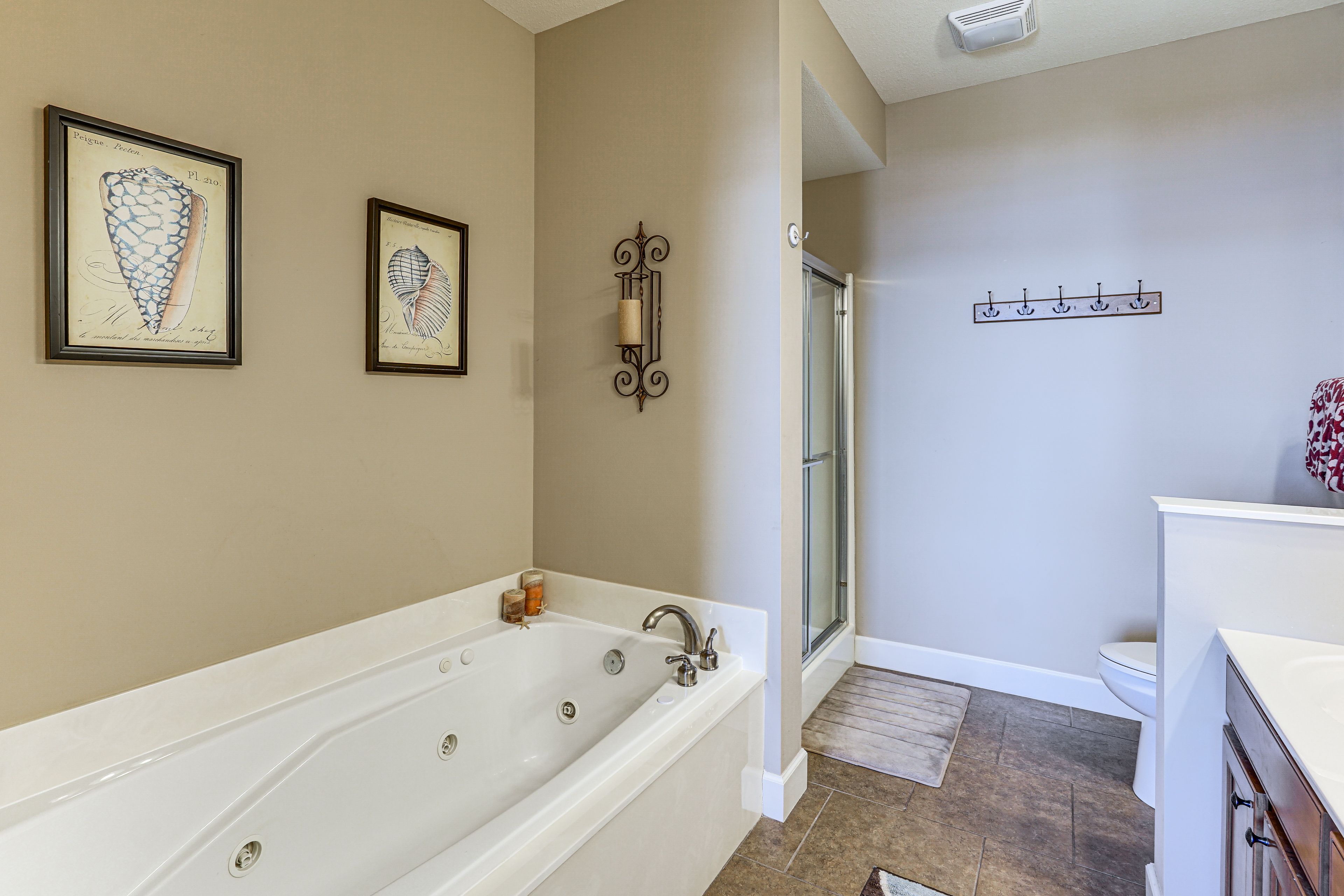 En-Suite Bathroom