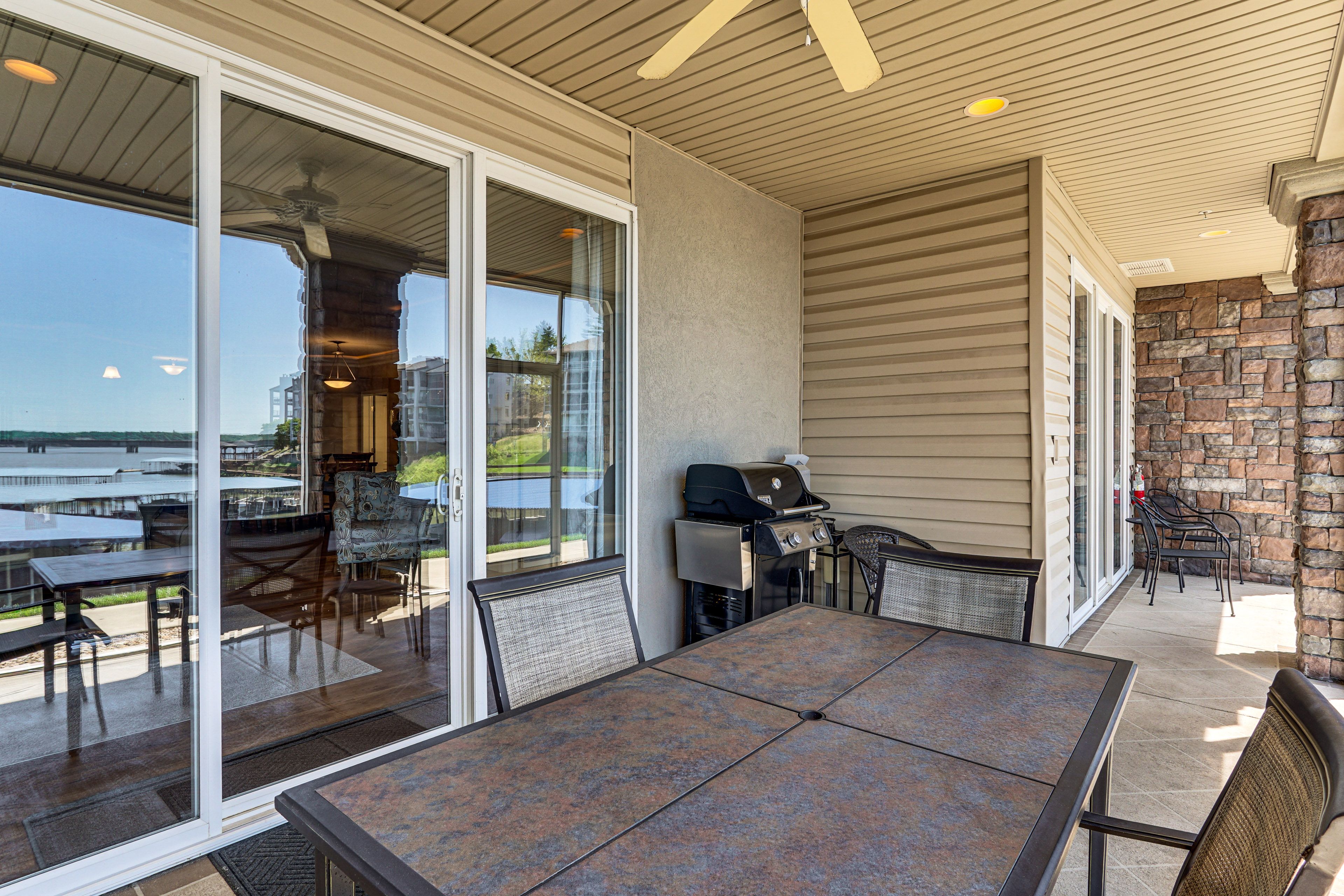 Private Patio | Gas Grill
