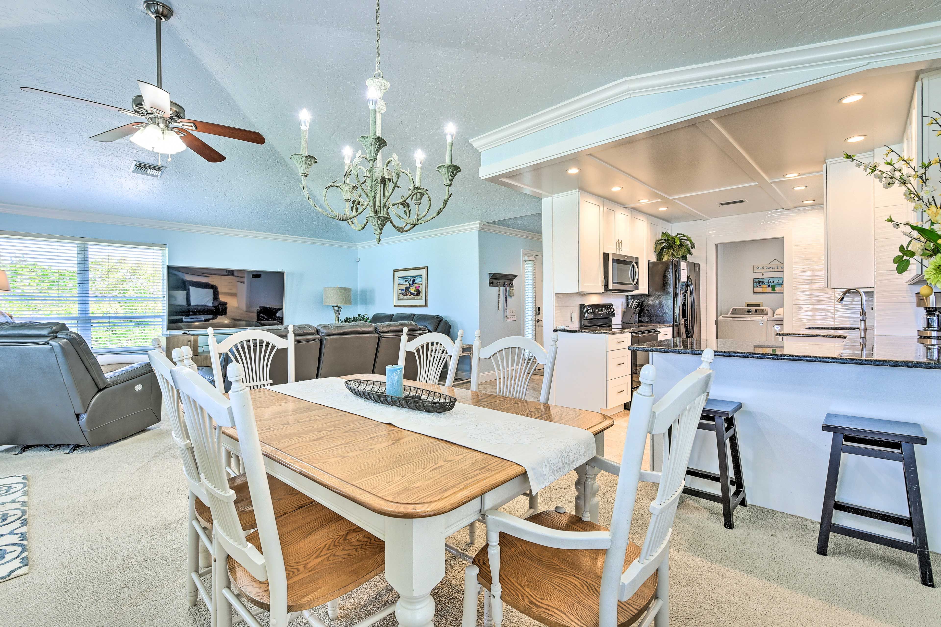 Dining Area | Dishware & Flatware