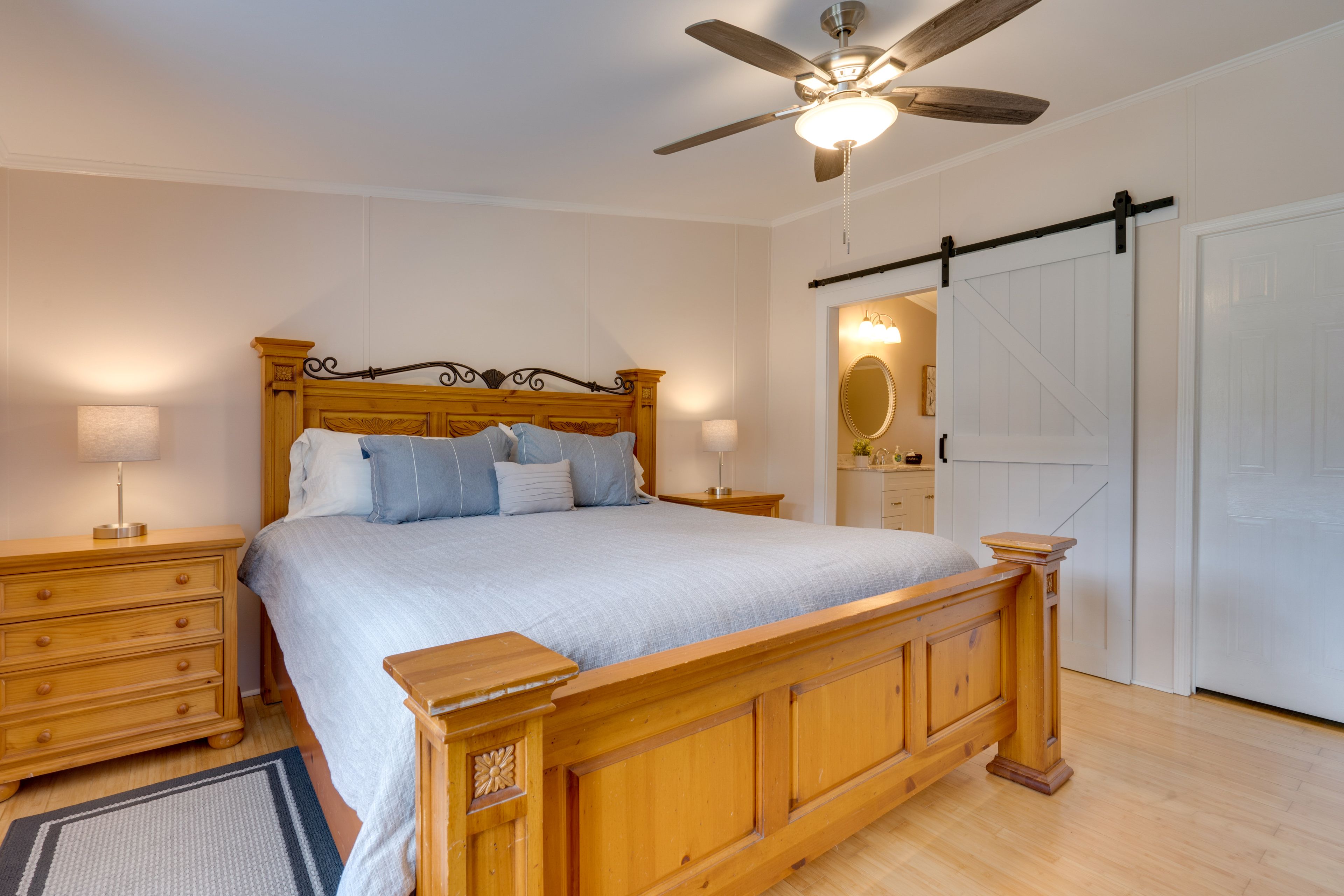 Bedroom 1 | King Bed | Main Floor | Access via Living Room