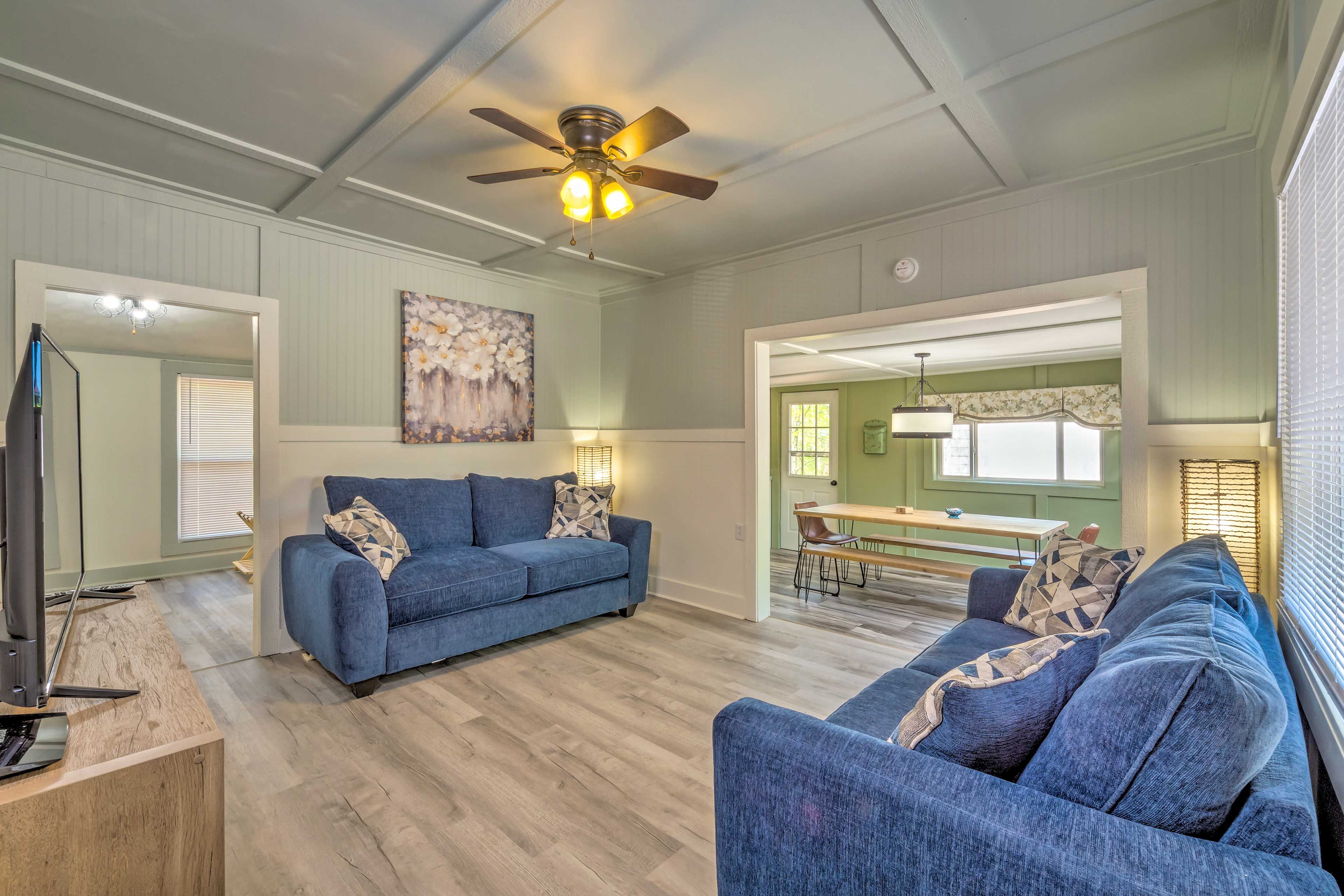 Main House | Living Room | Dining Area | Free WiFi