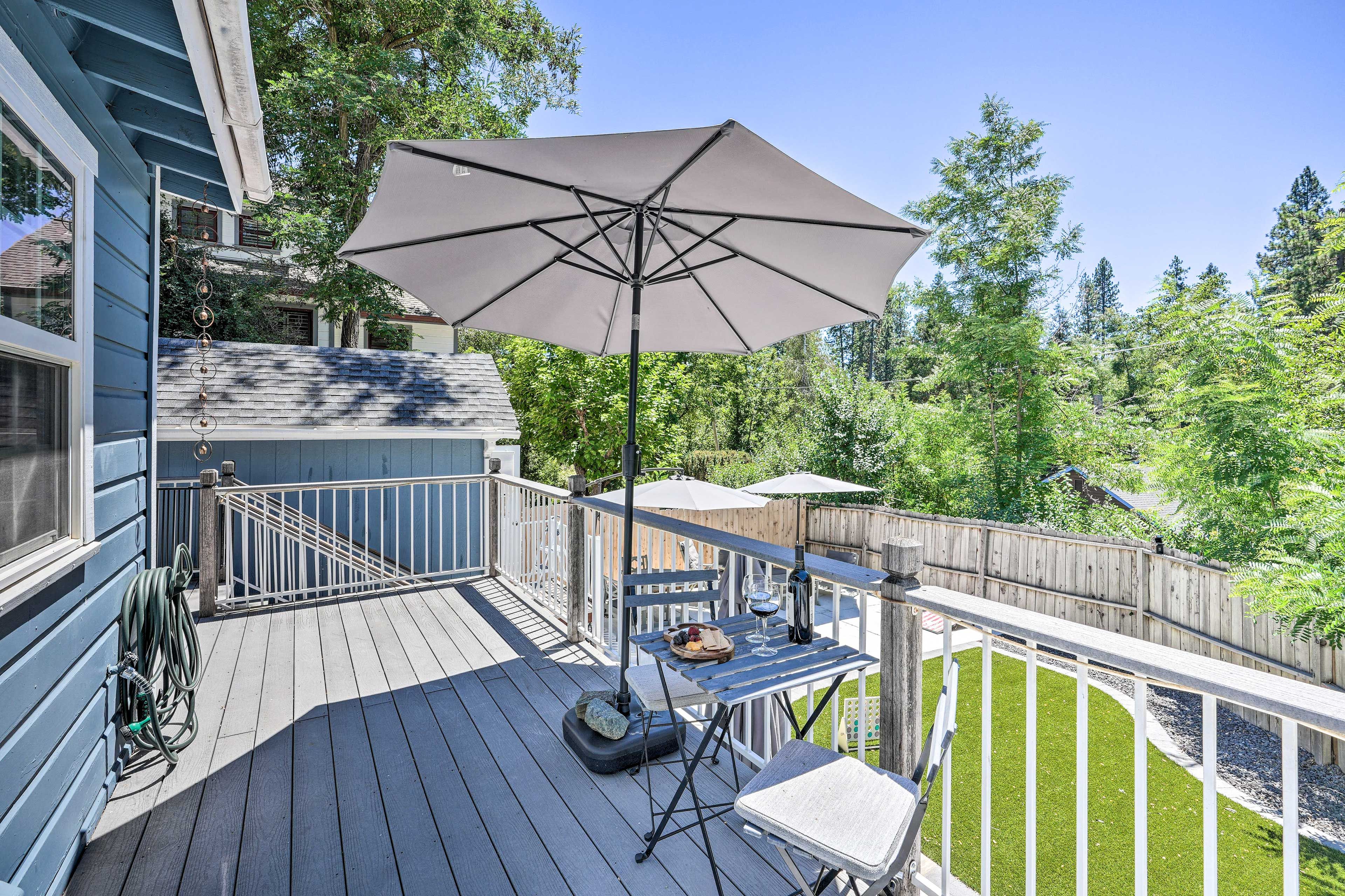 Deck | Pet Friendly