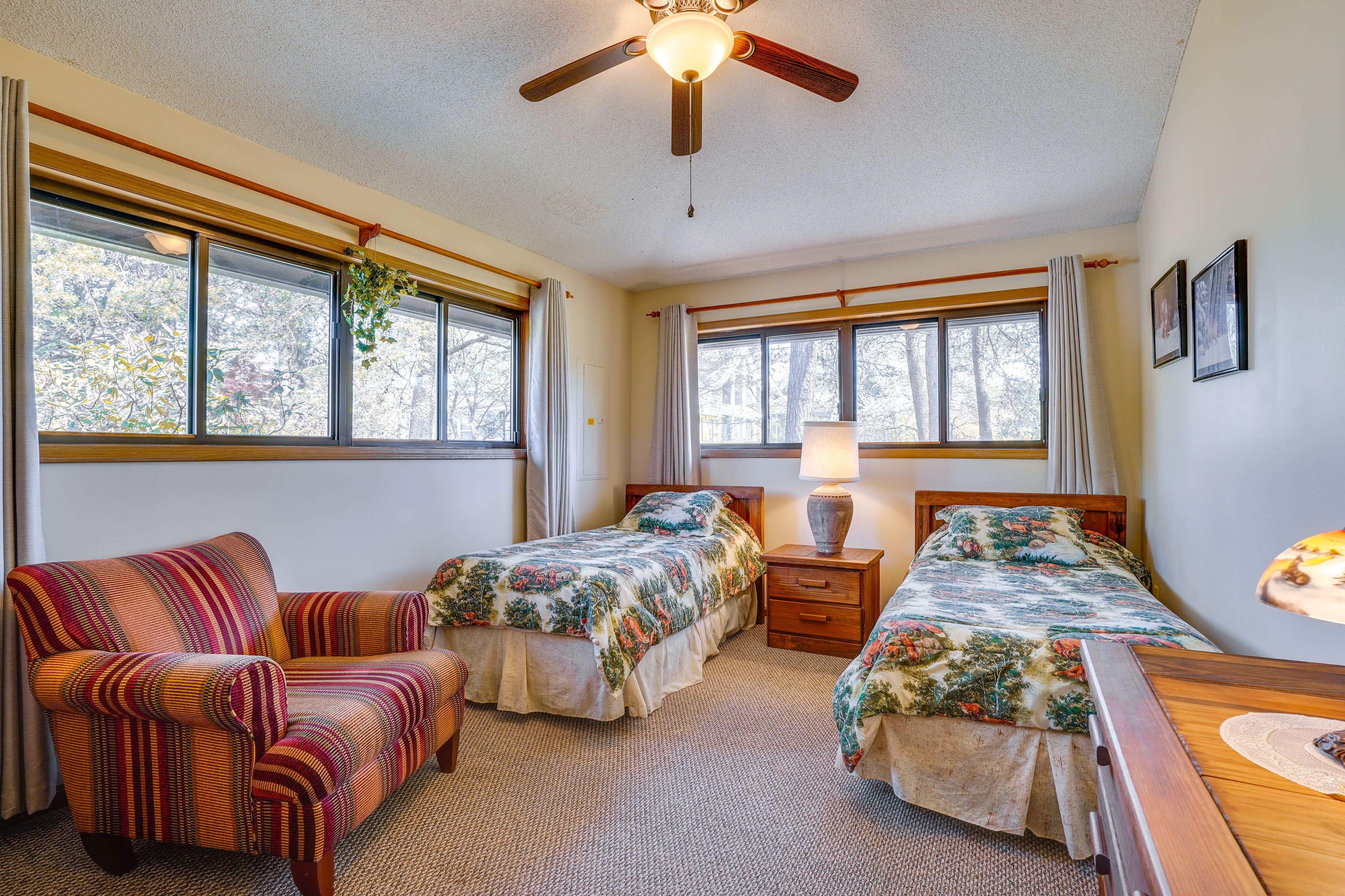 Bedroom 3 | Main Level | 2 Twin Beds