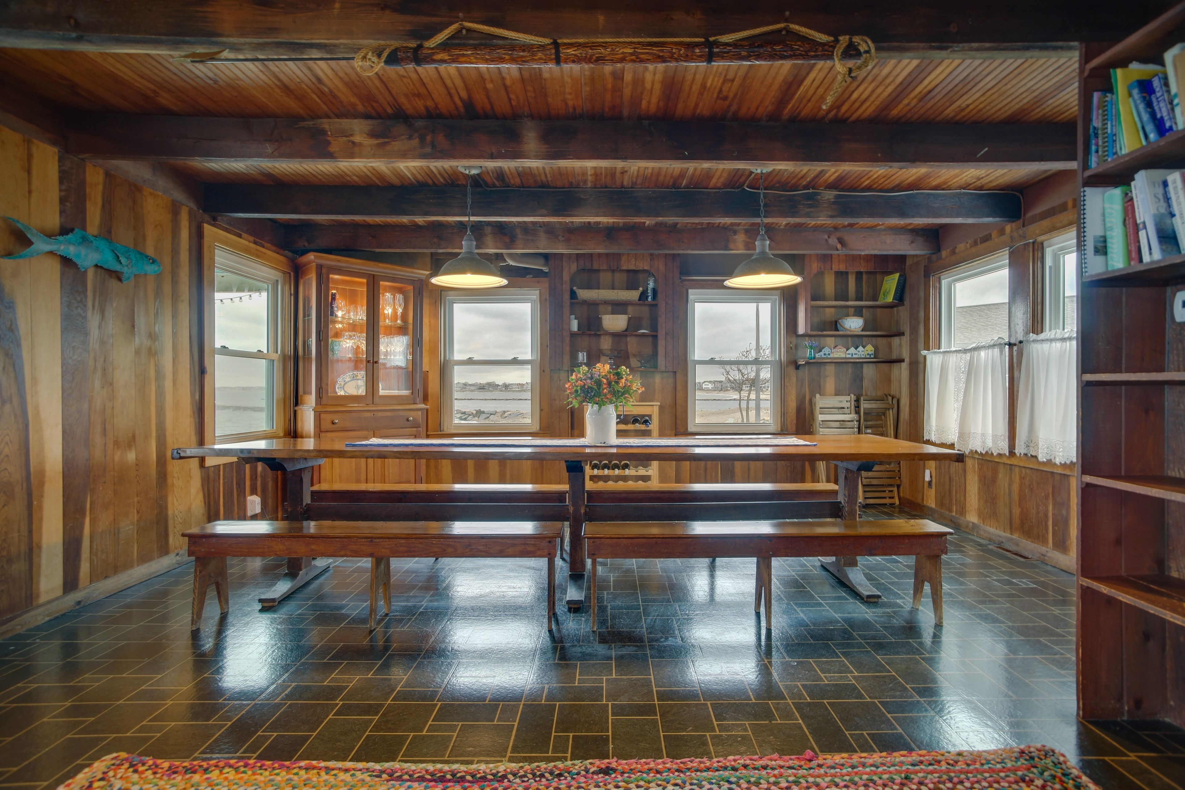 Dining Area | Dishware & Flatware Provided