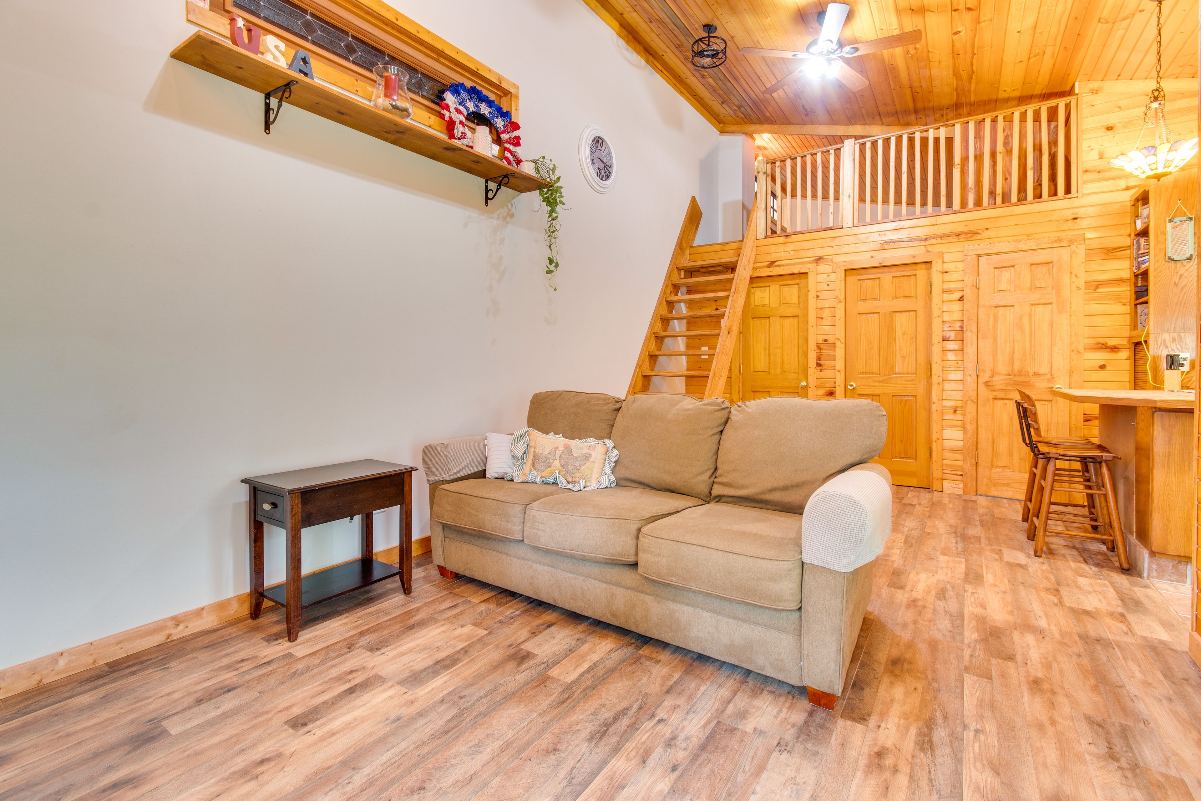 Living Room | Queen Sleeper Sofa | Main Floor | Smart TV
