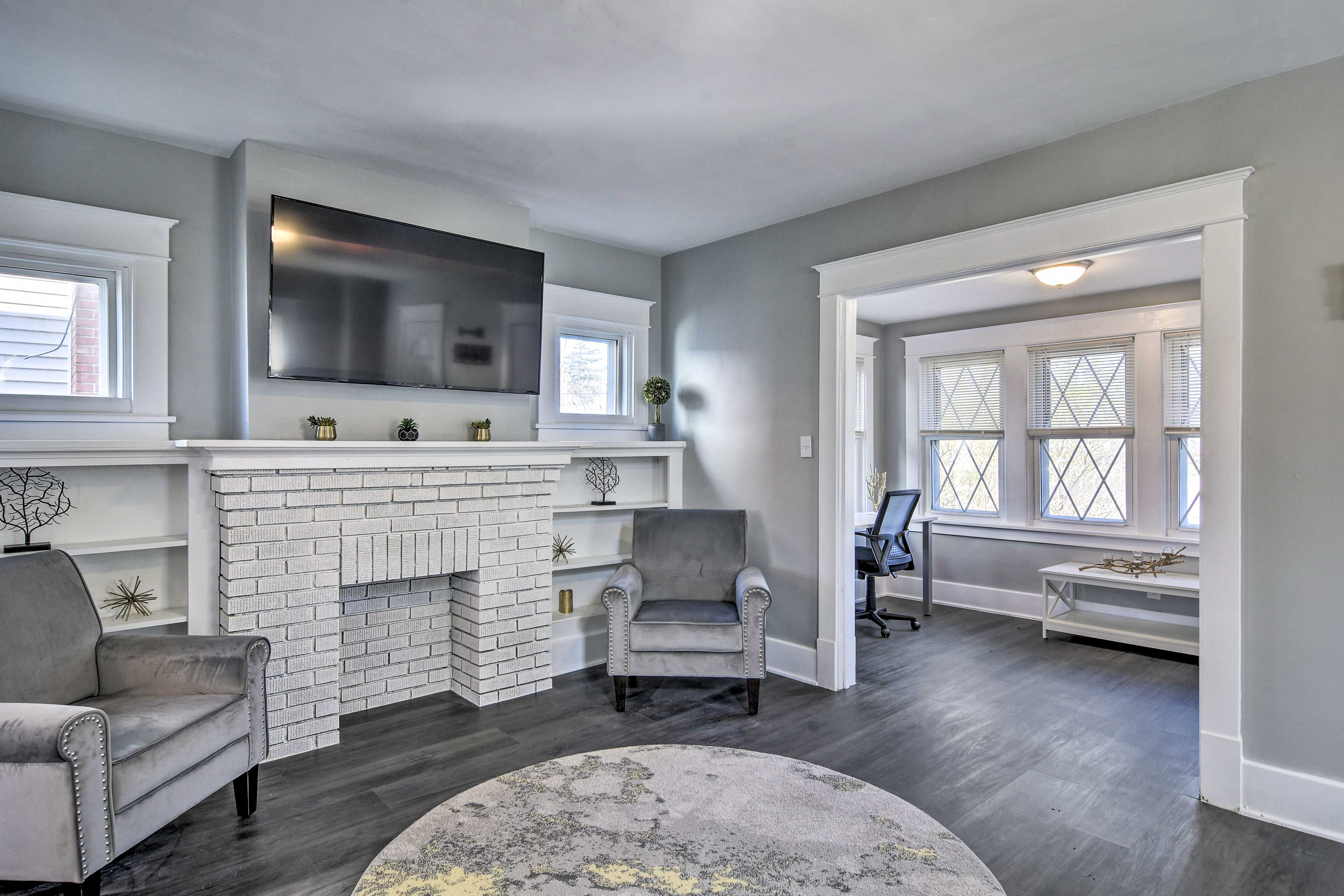 Living Room | Smart TV